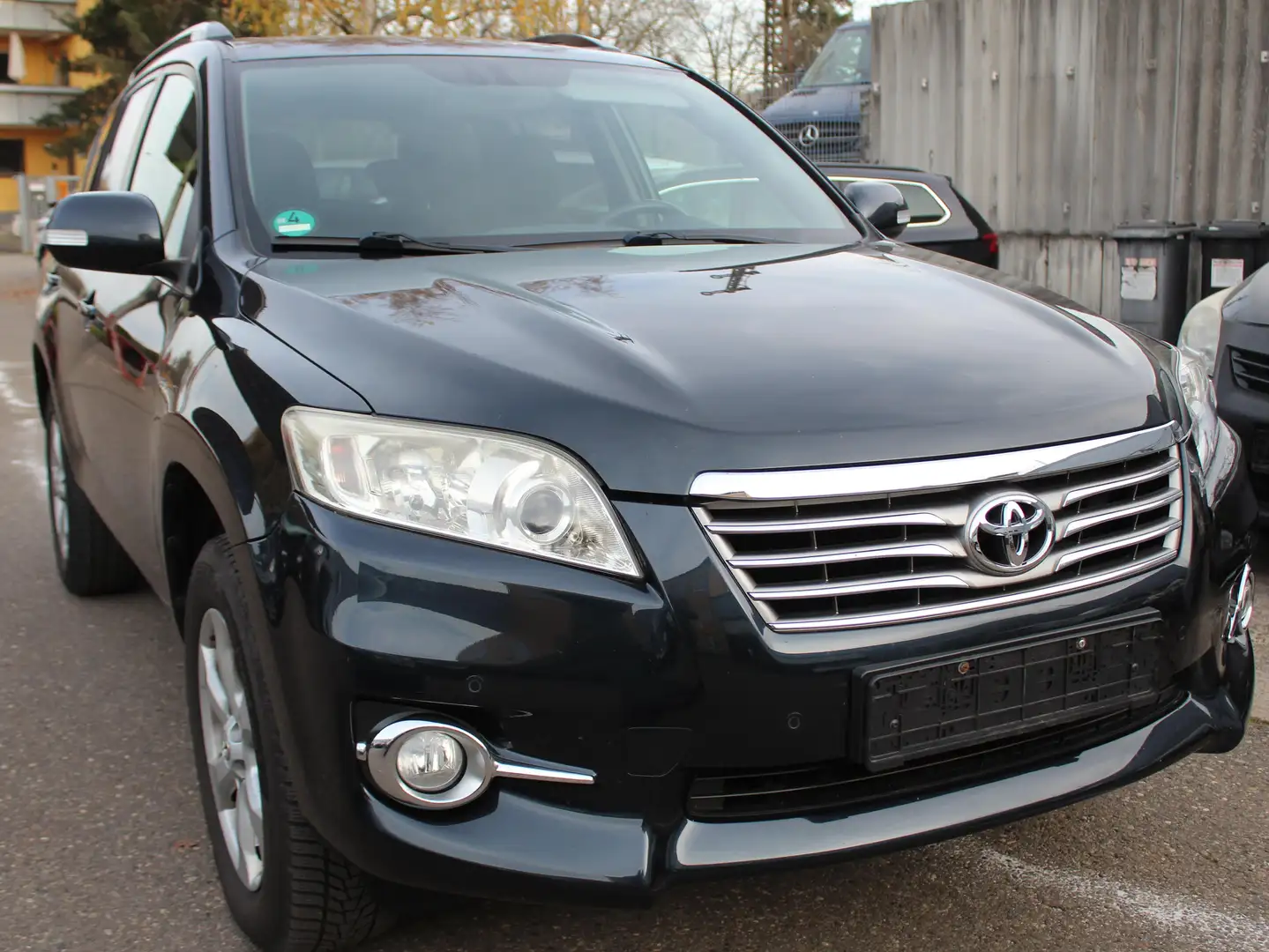 Toyota RAV 4 2.2 D-4D Life, 4X4 ,Navi, Teilleder, Schiebedach Gris - 1