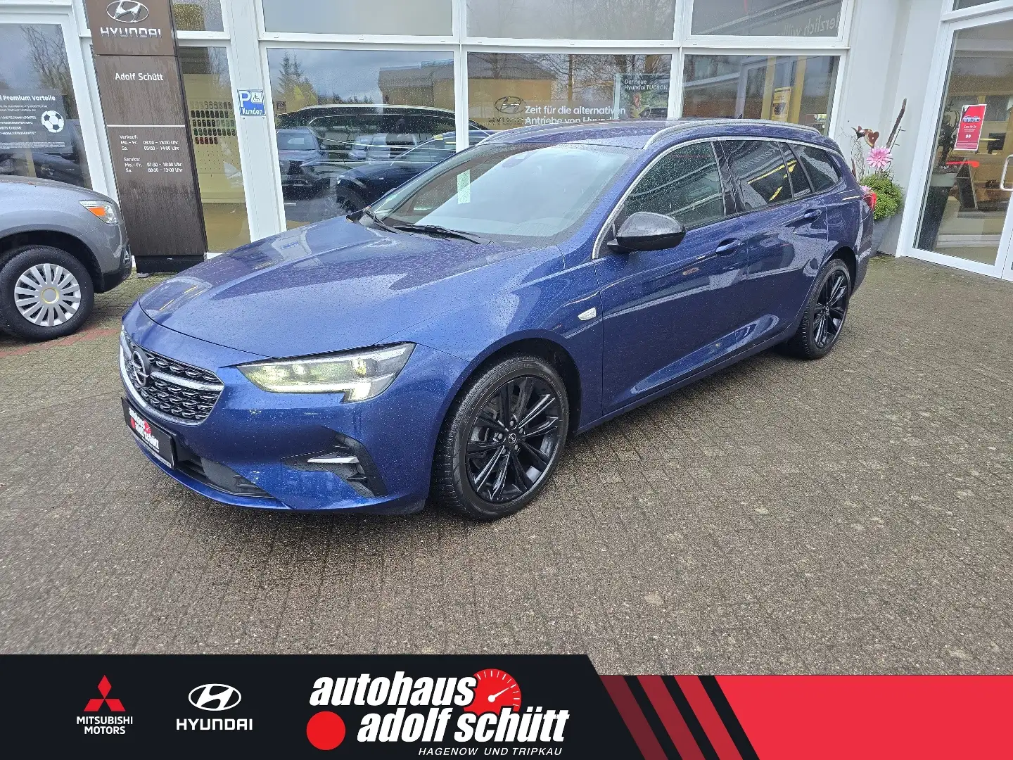 Opel Insignia SPTOUR 1.5 D Buisness Elegance Bleu - 1