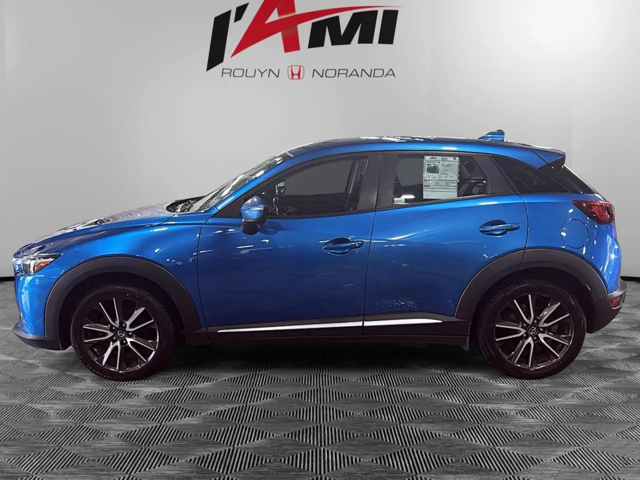 Mazda CX-3 photo Mazda CX-3