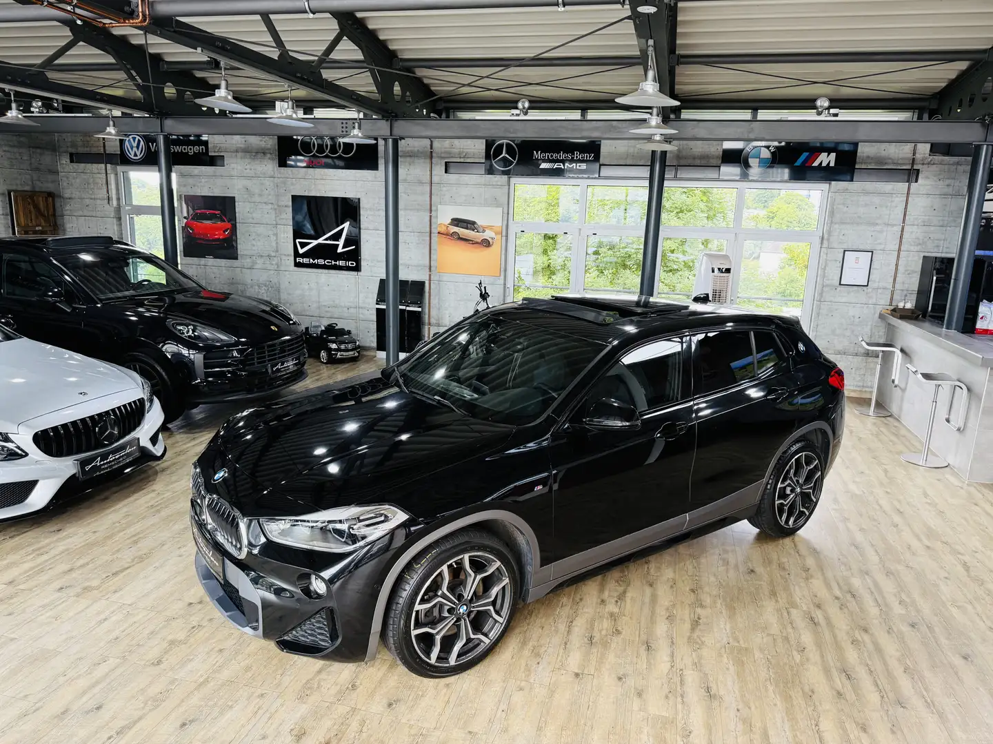 BMW X2 xDrive 20 i M Sport *PANO*SCHALE*KAMERA Schwarz - 2