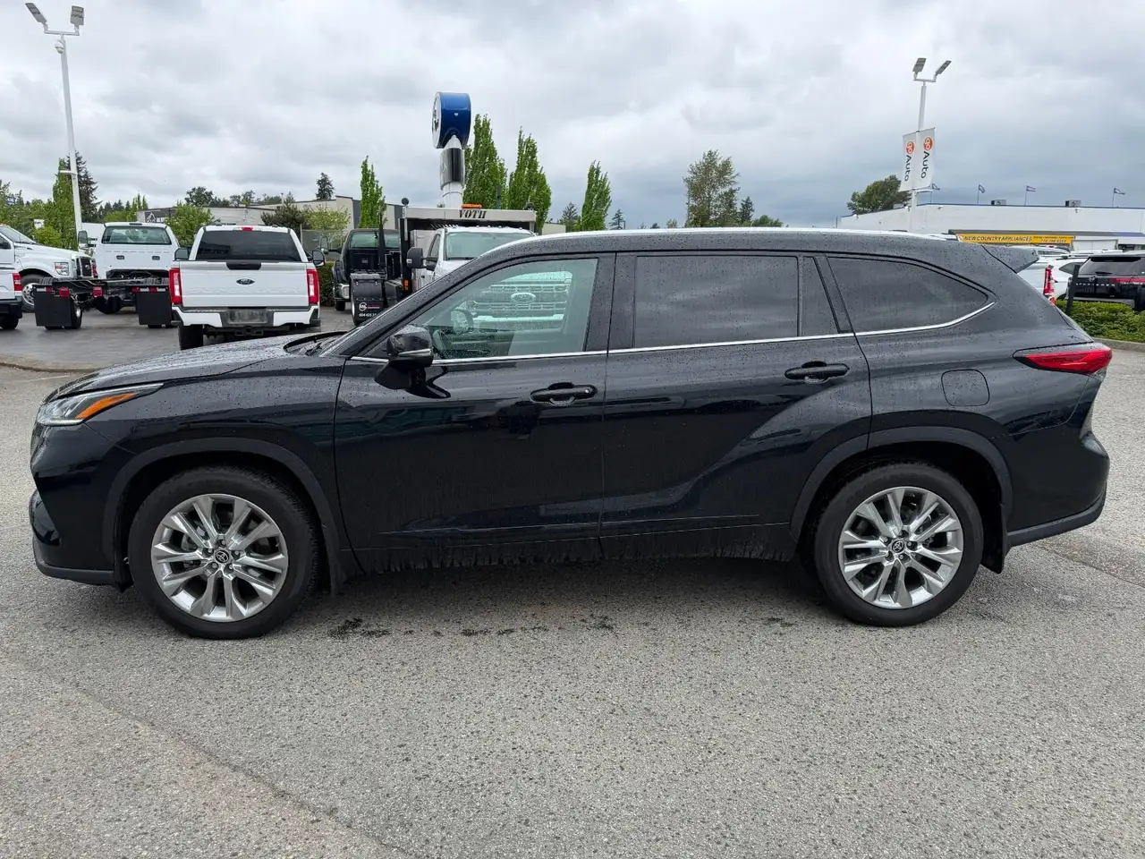 Toyota Highlander снимка Toyota Highlander