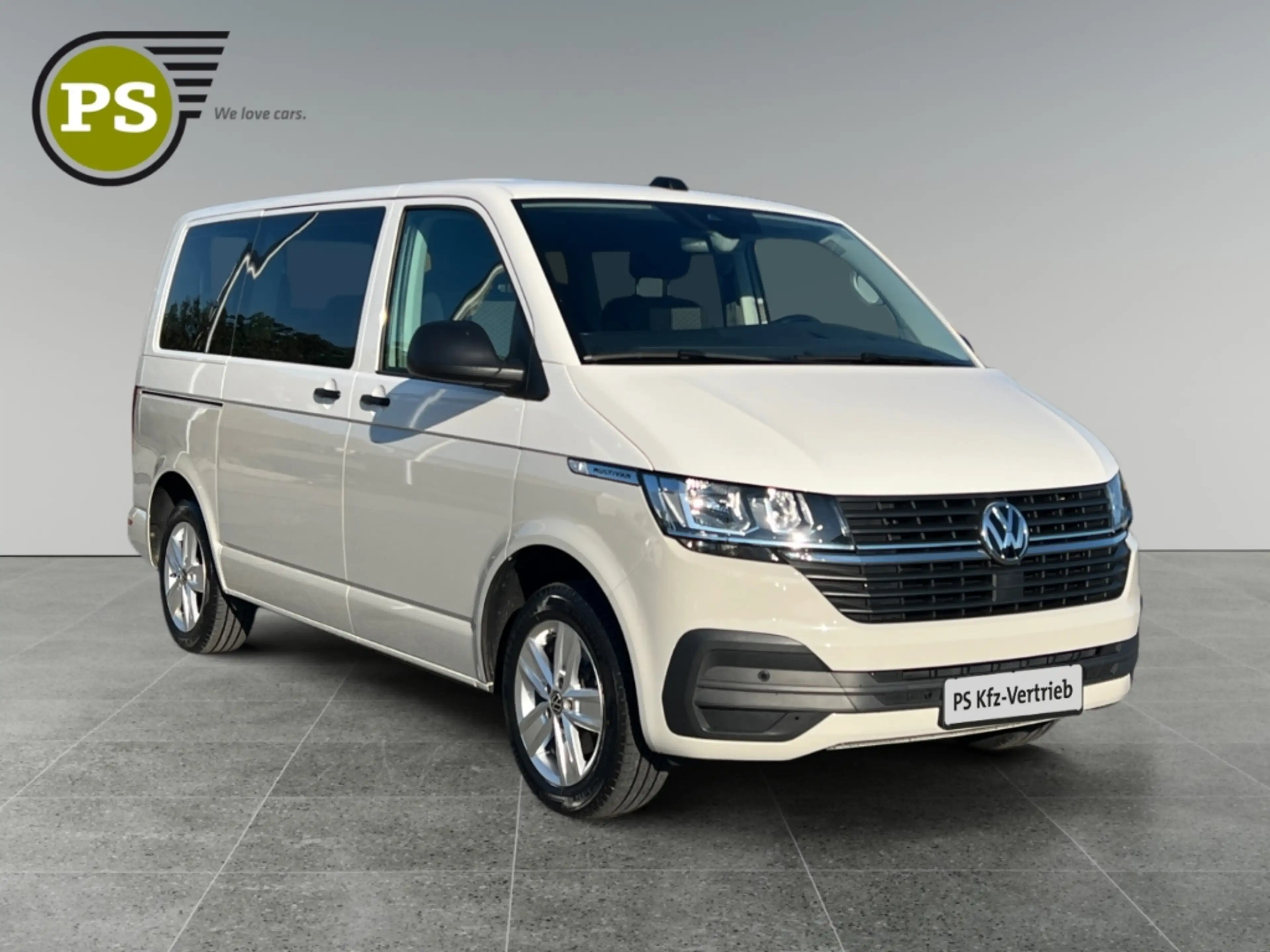 Volkswagen T6.1 Multivan FWD AHK Navi ACC Musikstreaming DAB Ausparkassiste — photo 8