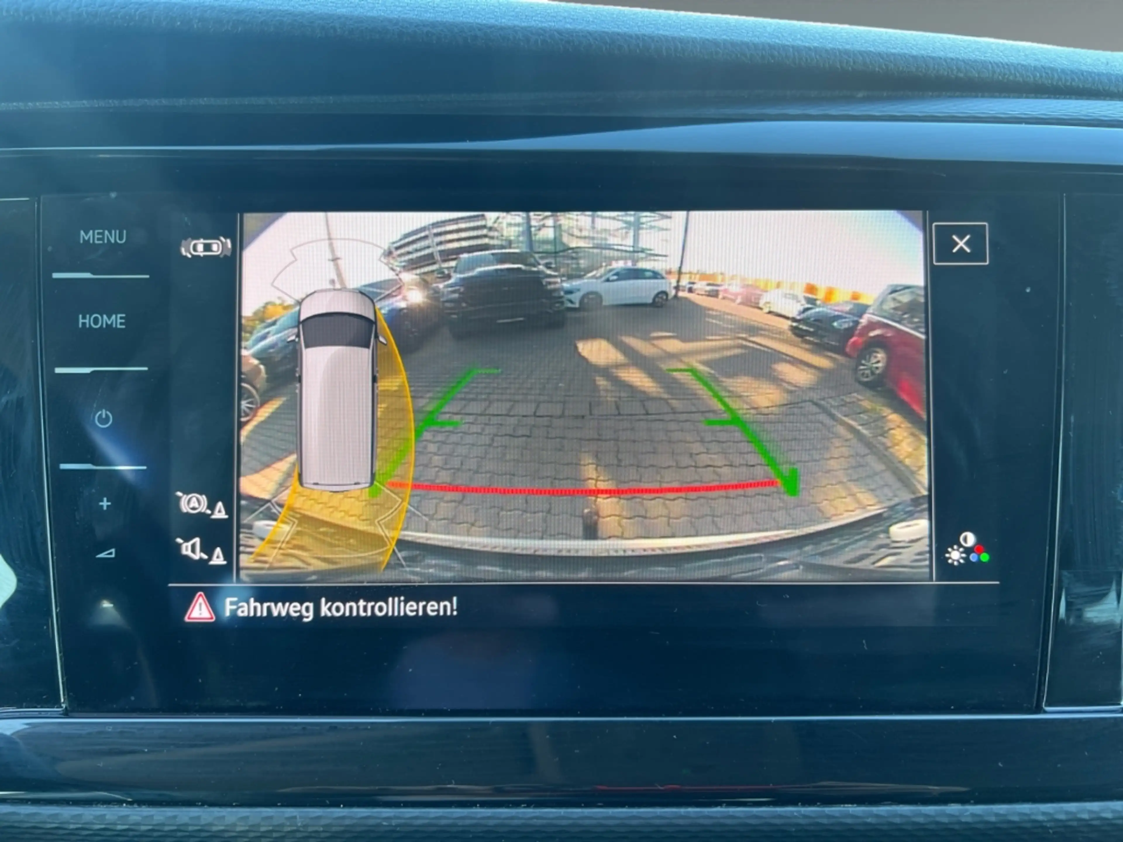 Volkswagen T6.1 Multivan FWD AHK Navi ACC Musikstreaming DAB Ausparkassiste — photo 14