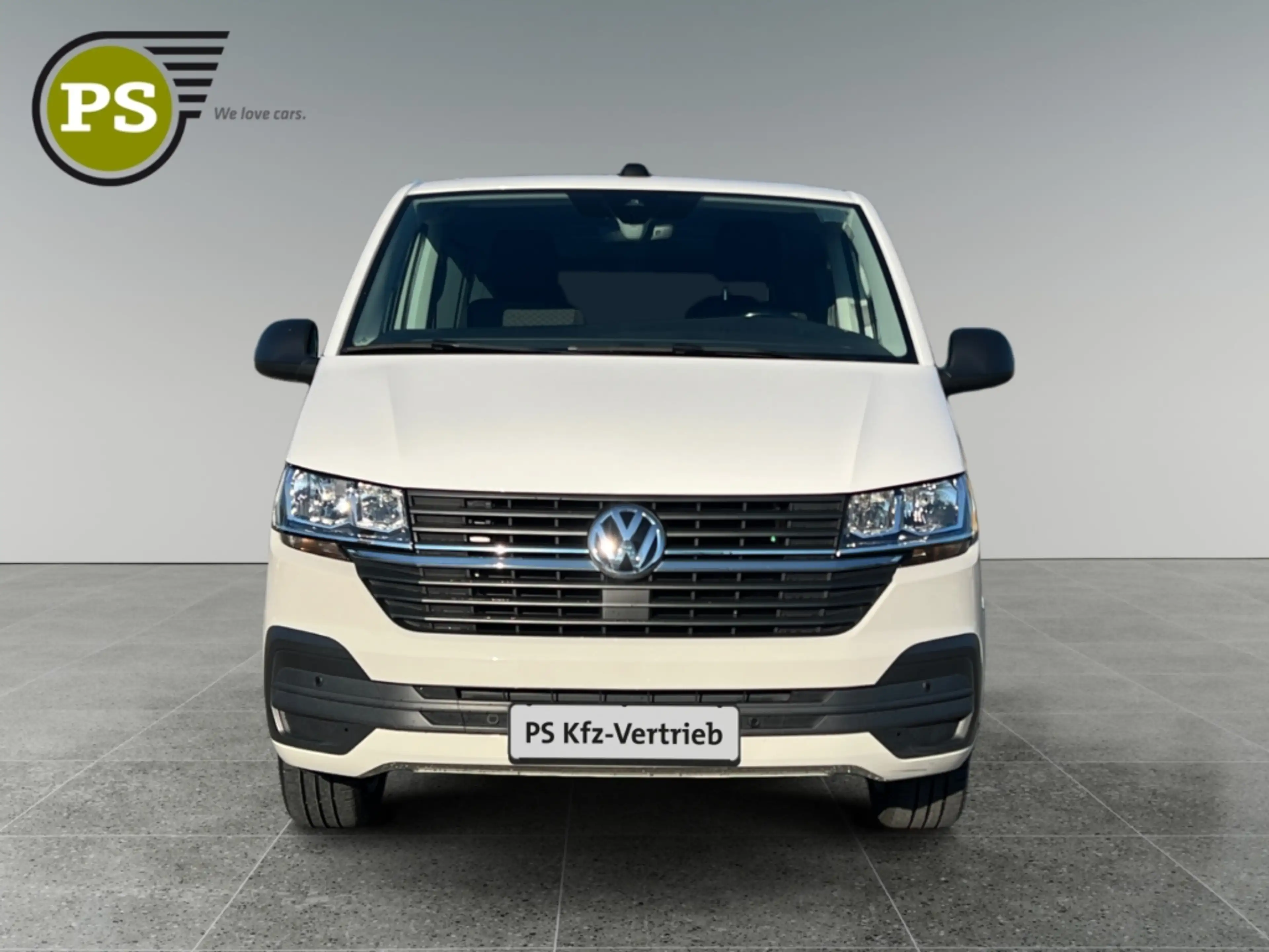Volkswagen T6.1 Multivan FWD AHK Navi ACC Musikstreaming DAB Ausparkassiste — photo 5