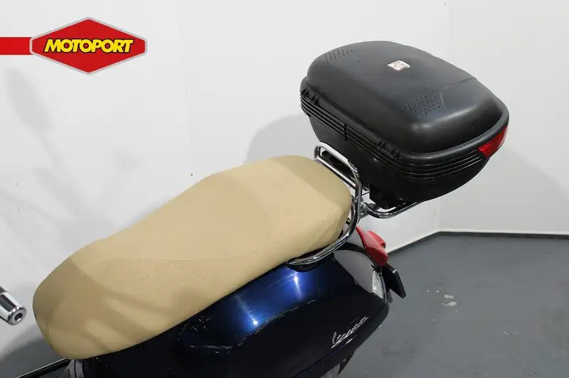 Vespa GTS 300 - foto 6