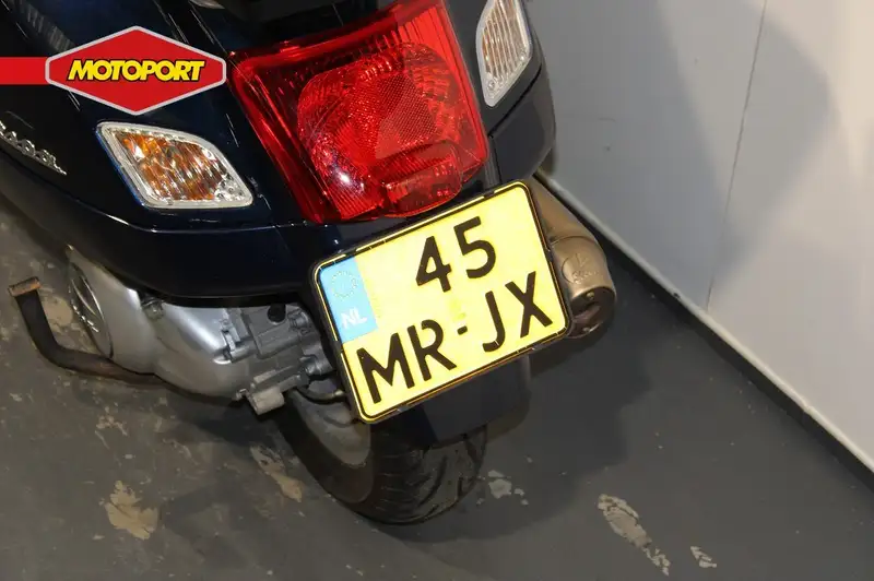 Vespa GTS 300 - foto 5