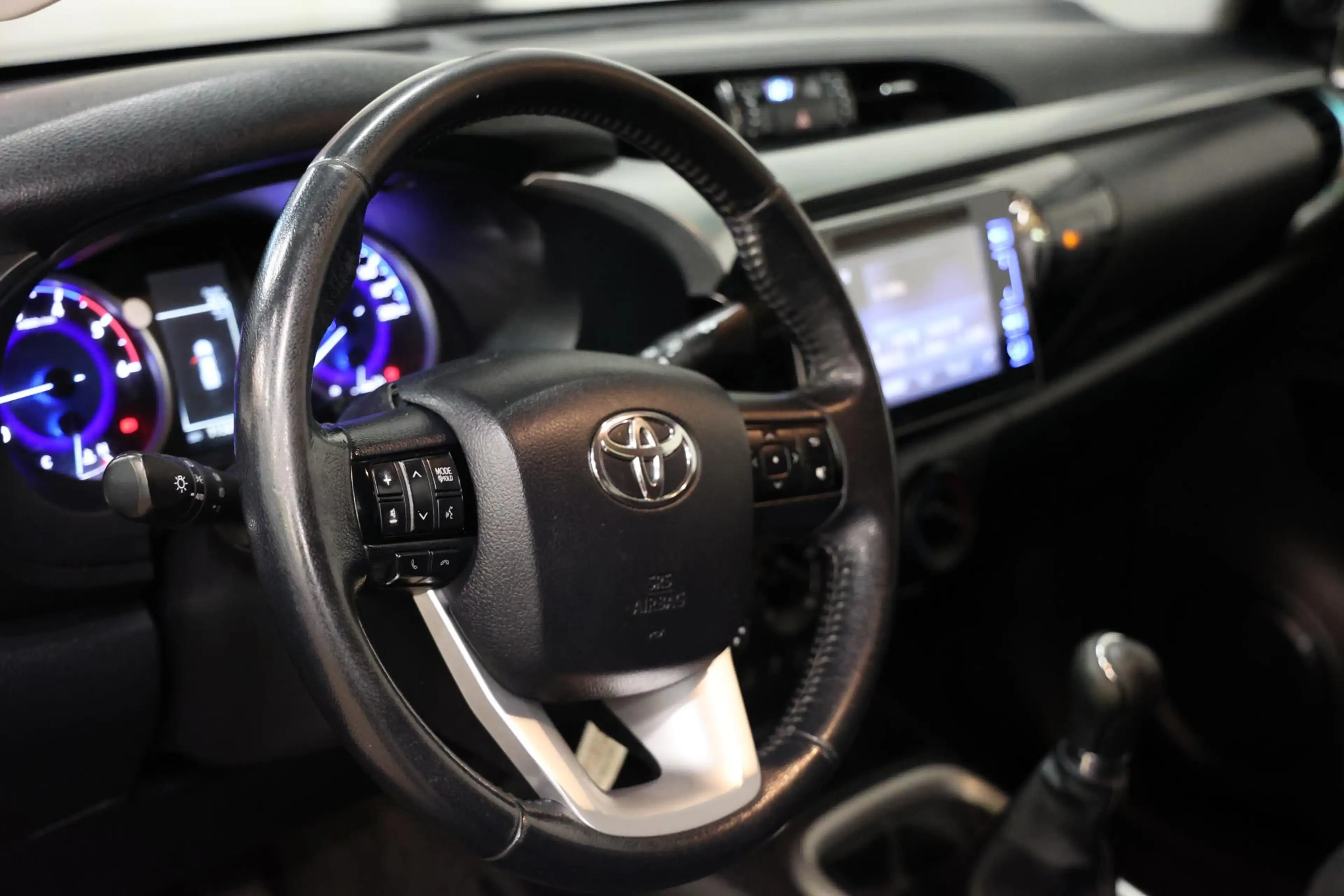 Toyota Hilux 2.4 D-4D-F Xtra Cab 4X4 MET 3500KG TREKVERMOGEN — photo 6