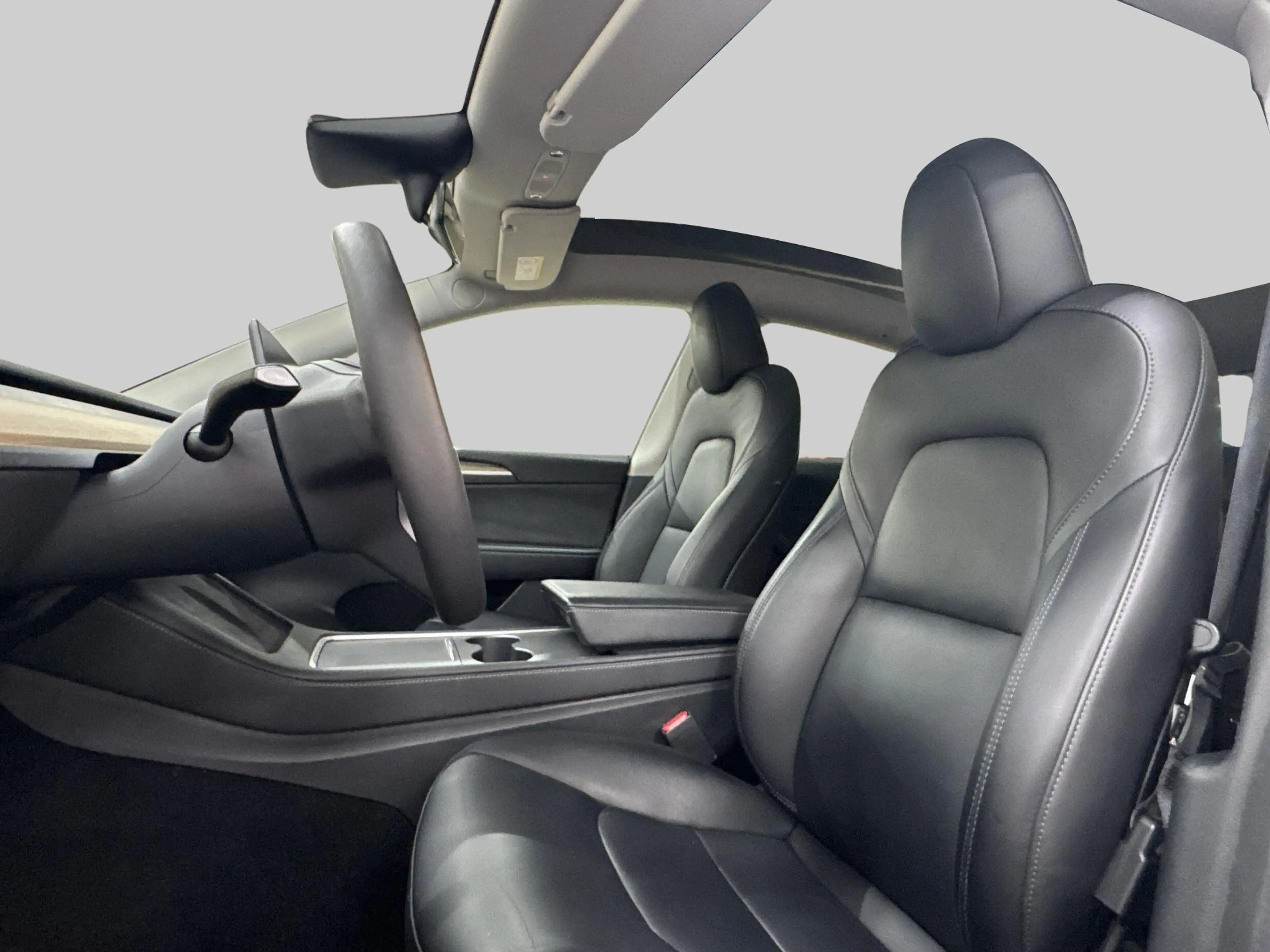 Tesla Model Y RWD 58 kWh — photo 12
