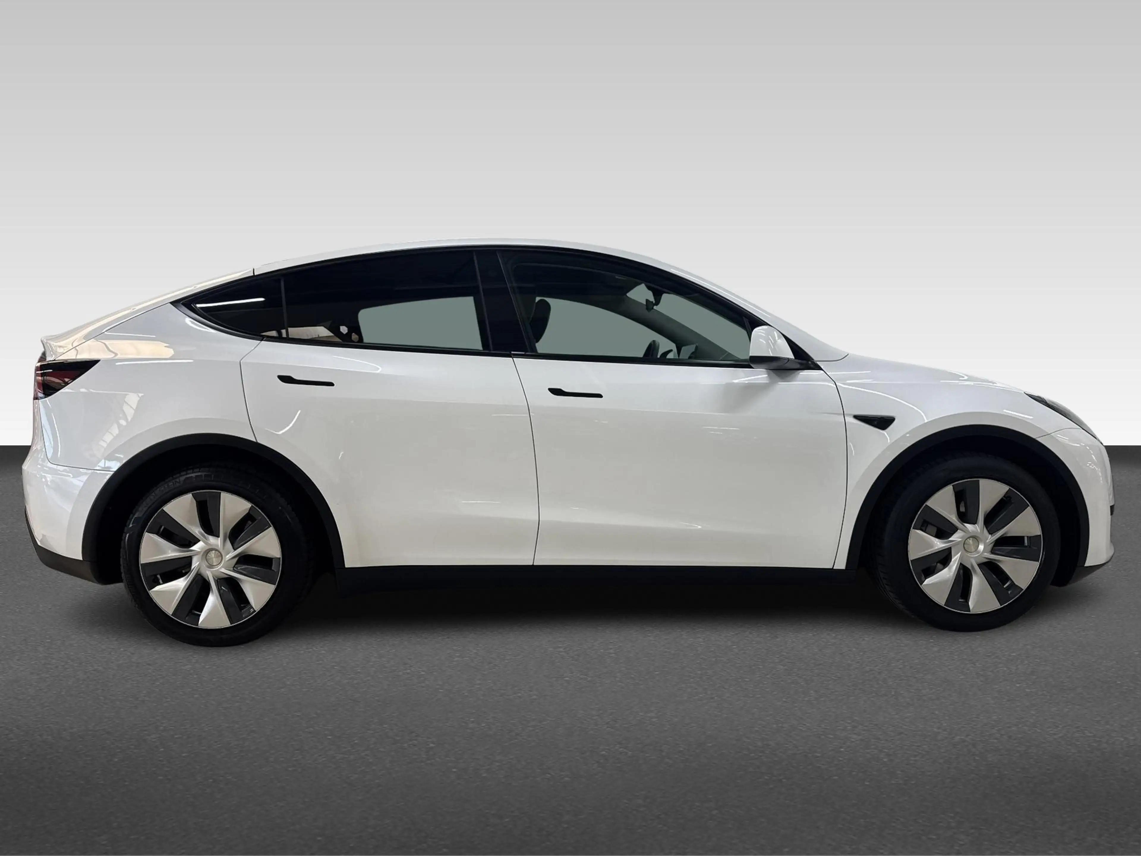 Tesla Model Y RWD 58 kWh — photo 9