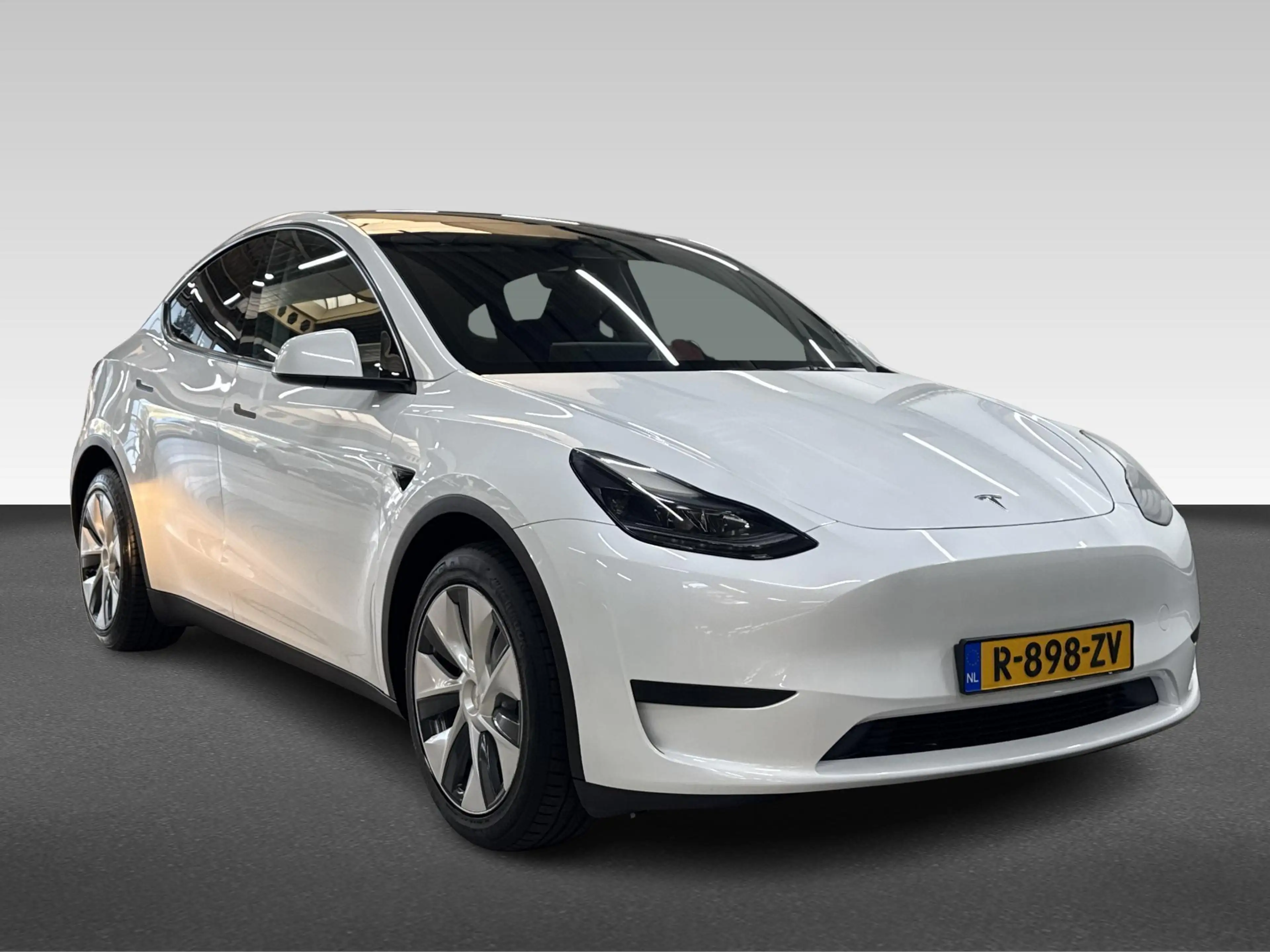 Tesla Model Y RWD 58 kWh — photo 8