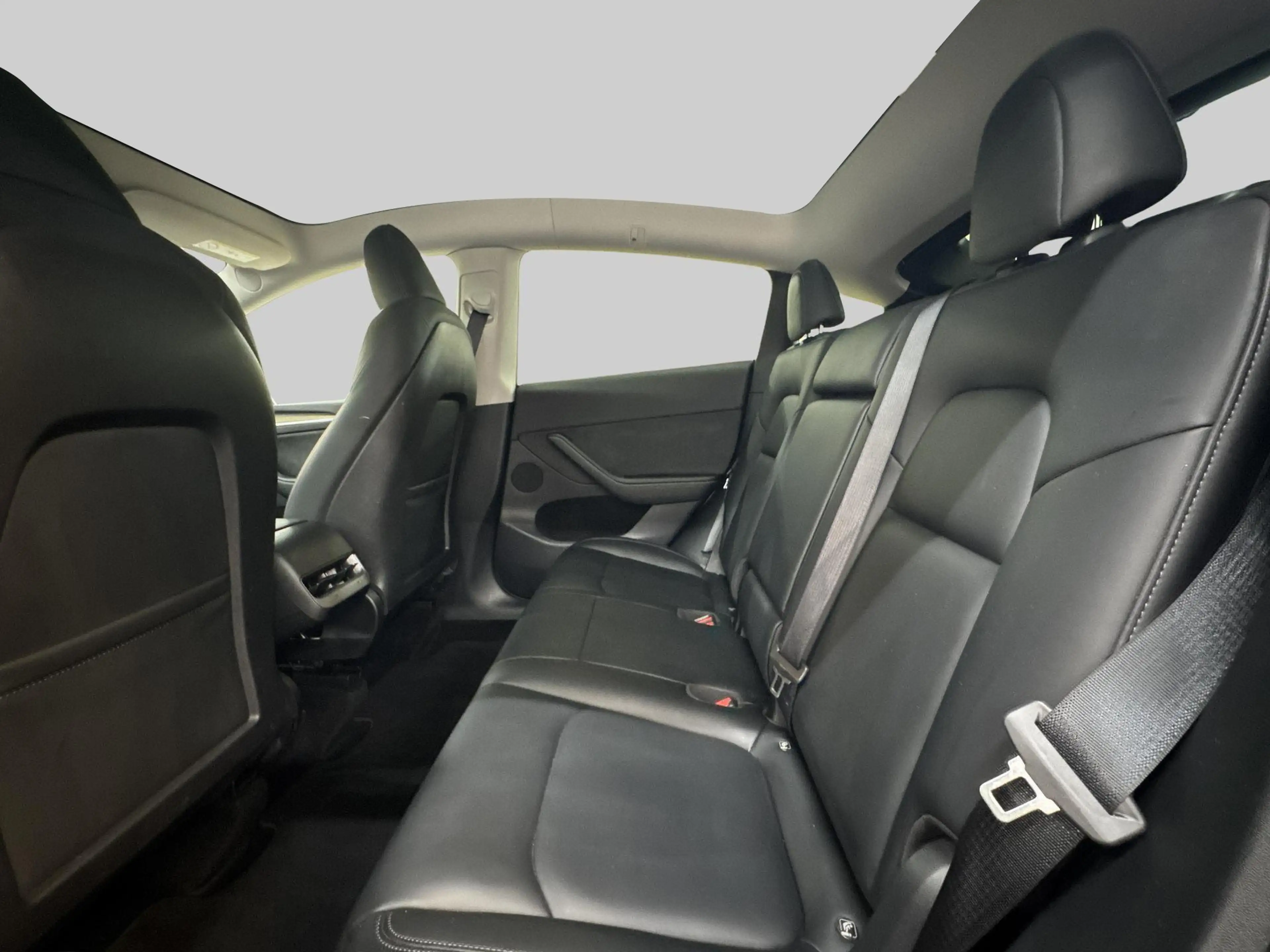 Tesla Model Y RWD 58 kWh — photo 6