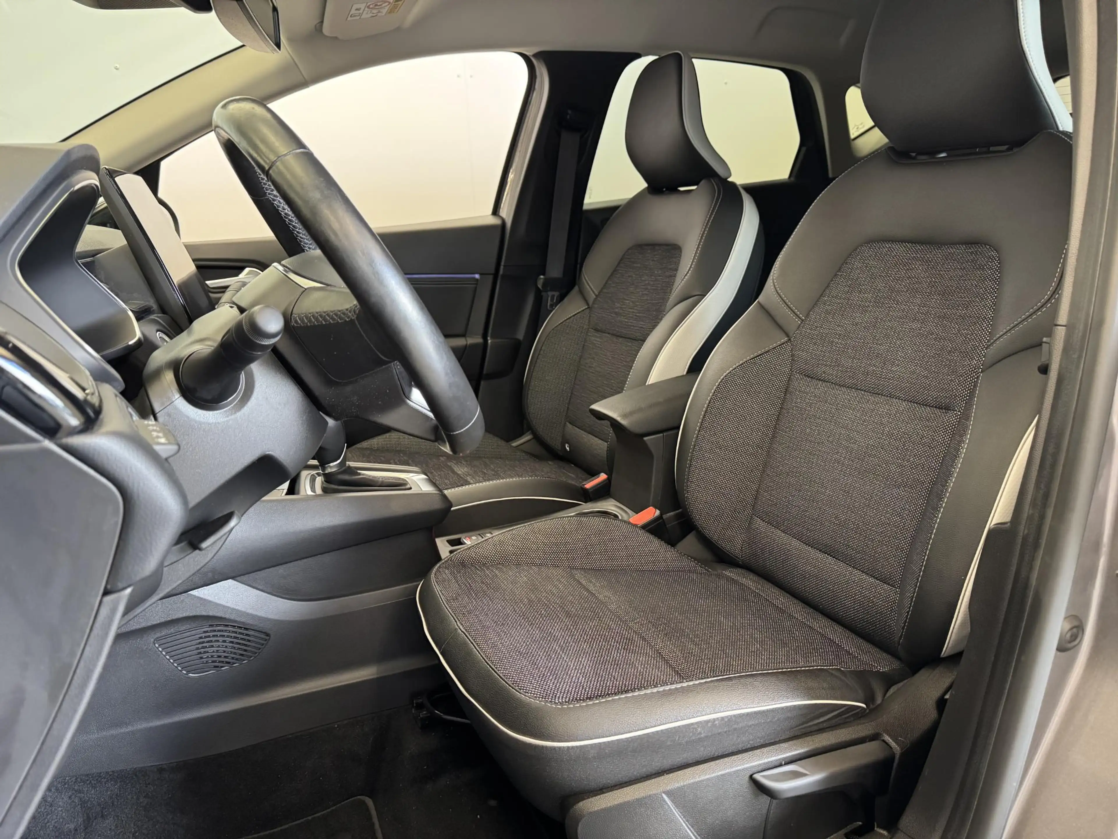 Mitsubishi ASX 1.6 HEV AT First Edition | Navi | App Connect | 1e — photo 11