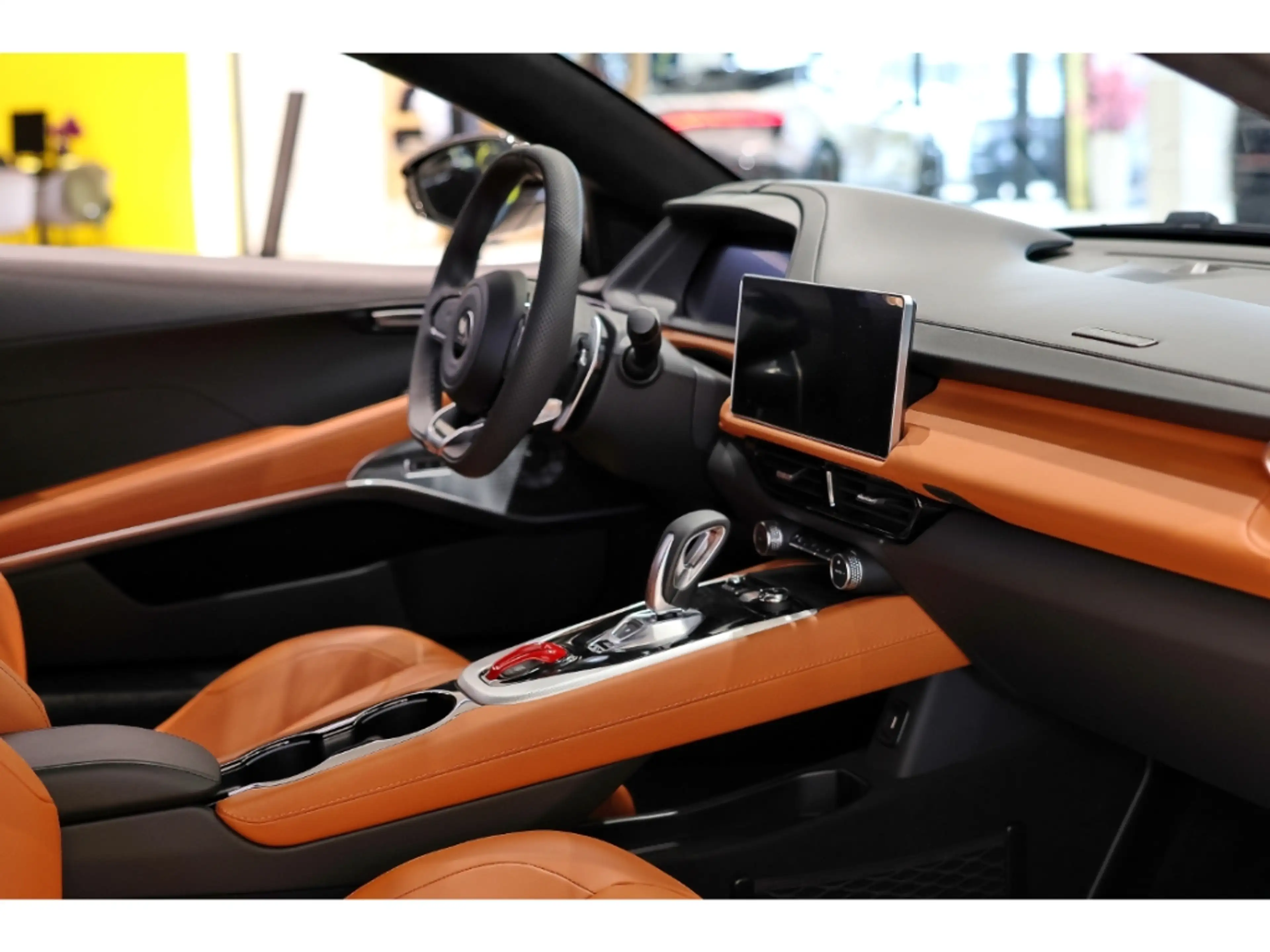 Lotus Emira Turbo SE KEF Premium Audi, Extended co-driver pack — photo 11