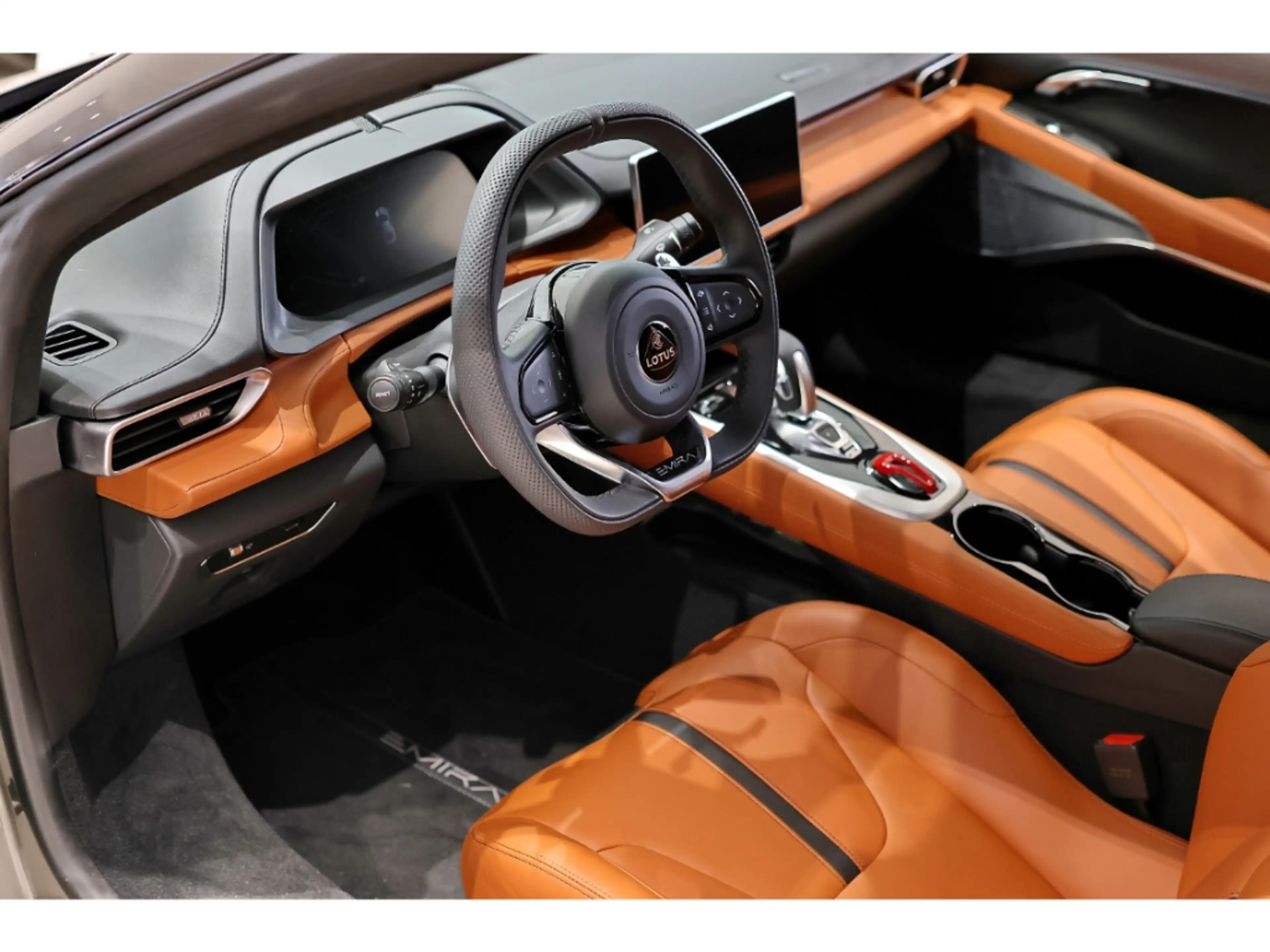 Lotus Emira Turbo SE KEF Premium Audi, Extended co-driver pack — photo 10
