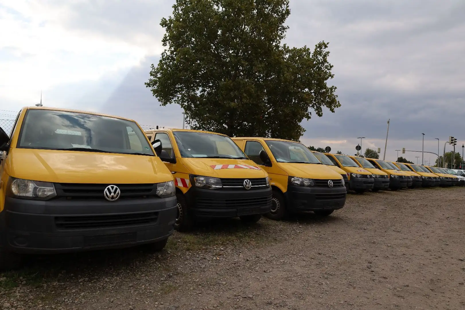 Volkswagen T5 Transporter/ 2.0 TDI/EU5/Werkstattfahrzeug Gelb - 1