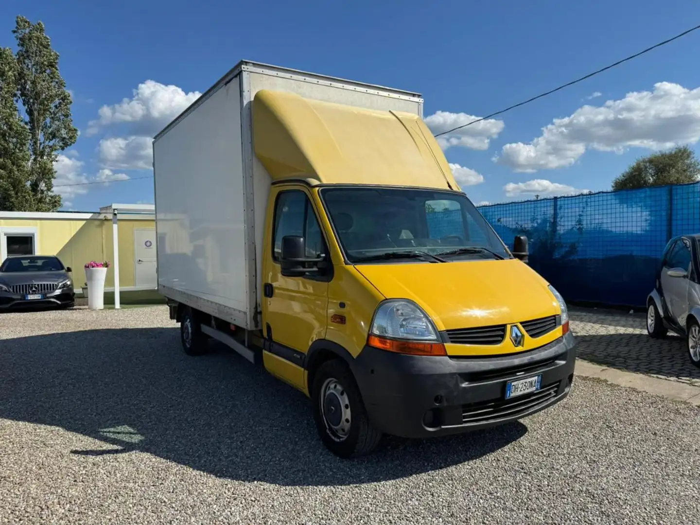 Renault Master 2.5 dCi Centinato Unico Proprietario Yellow - 2