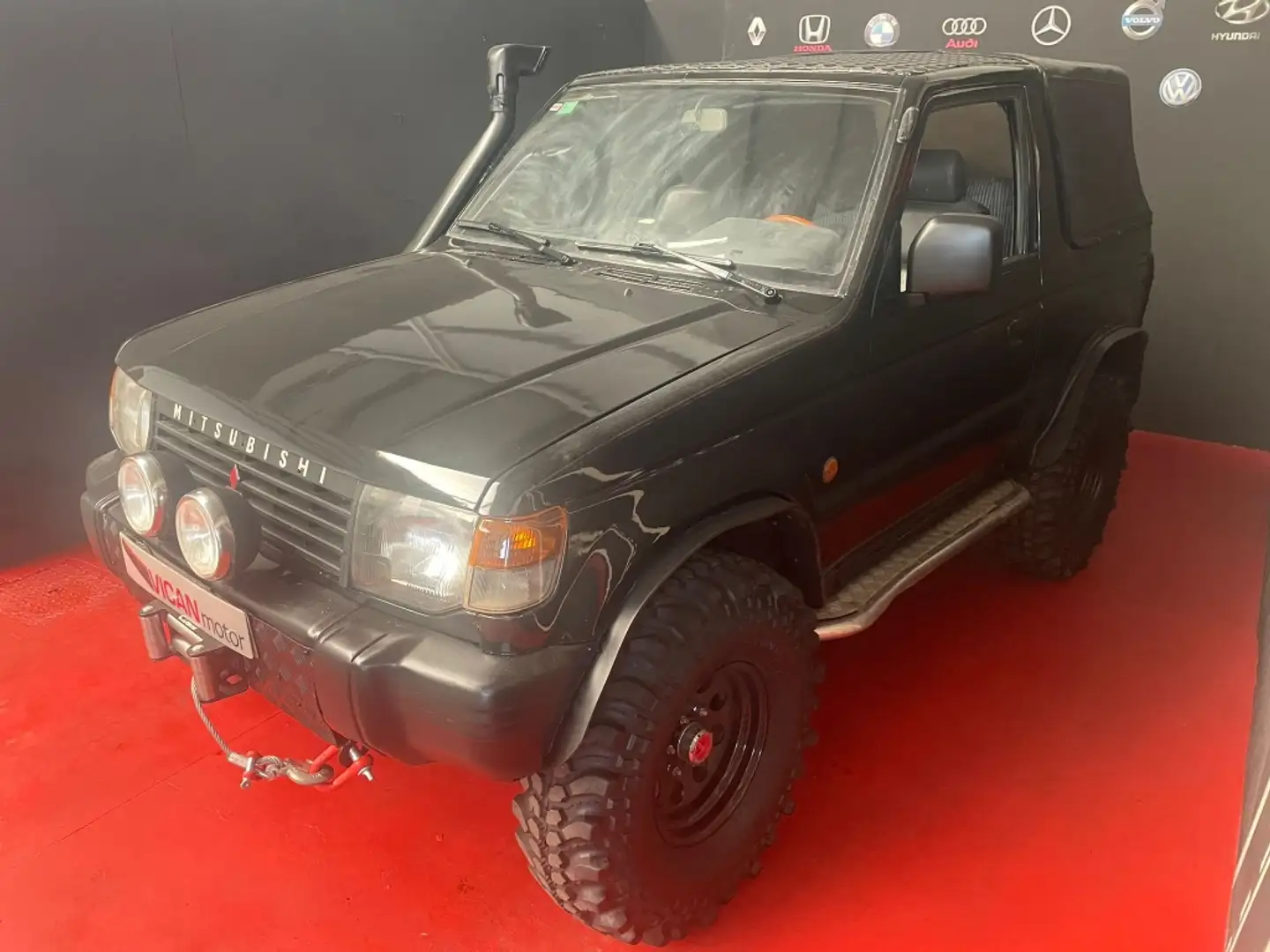 Mitsubishi Montero Corto 2.5 Tdi GL Negro - 2