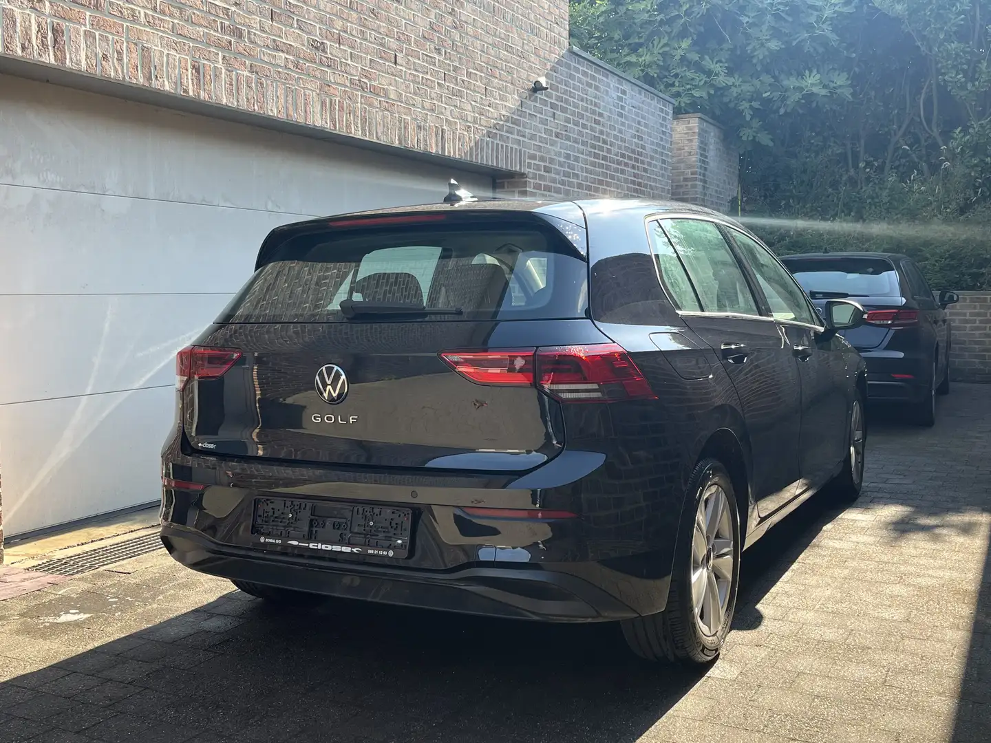 Volkswagen Golf 1.0 TSI OPF Life * 1 jaar garantie * Noir - 1