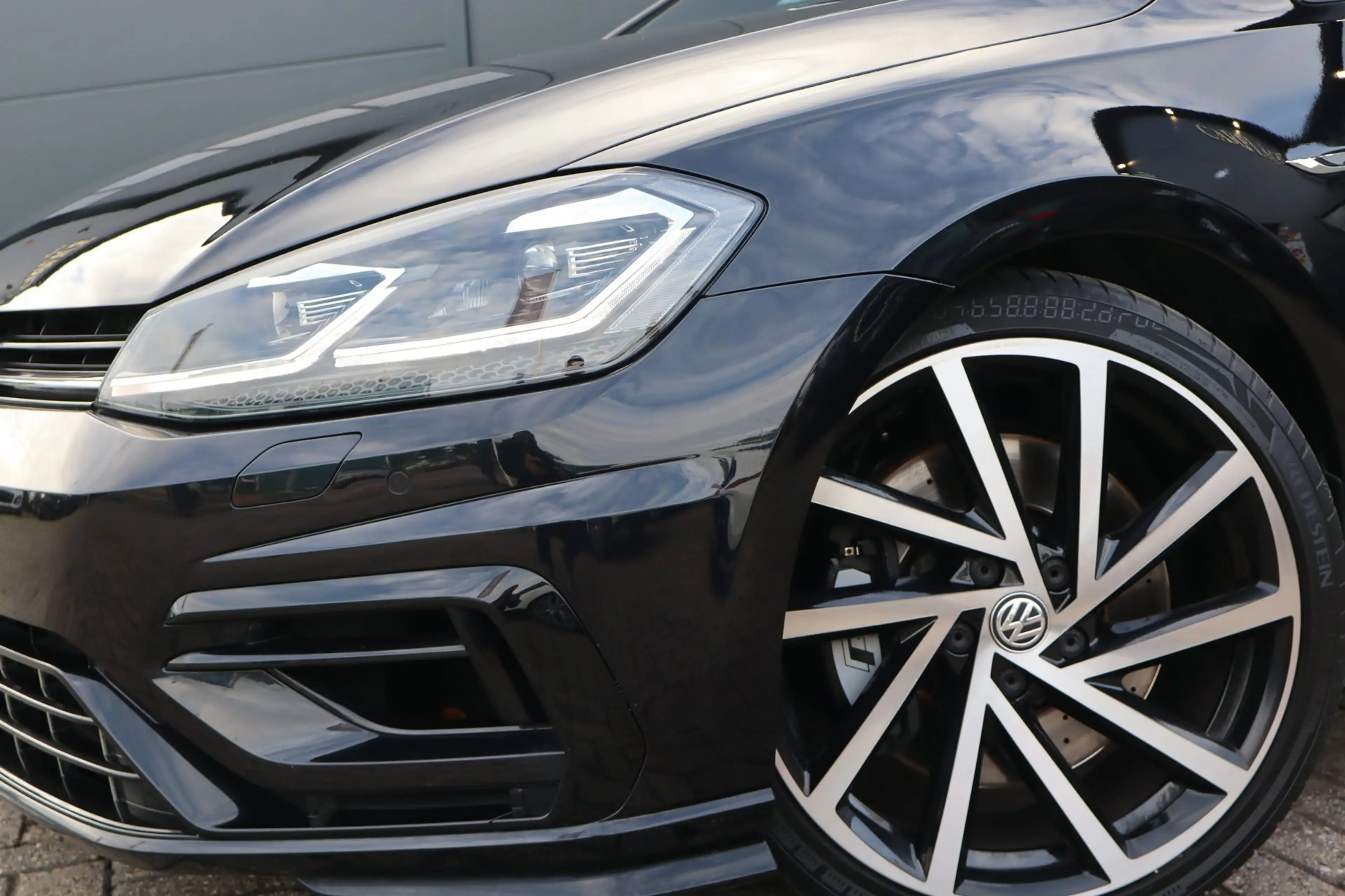 Volkswagen Golf R 2.0 TSI 4Motion R-Panoramadak-Golf 7,5 — photo 3