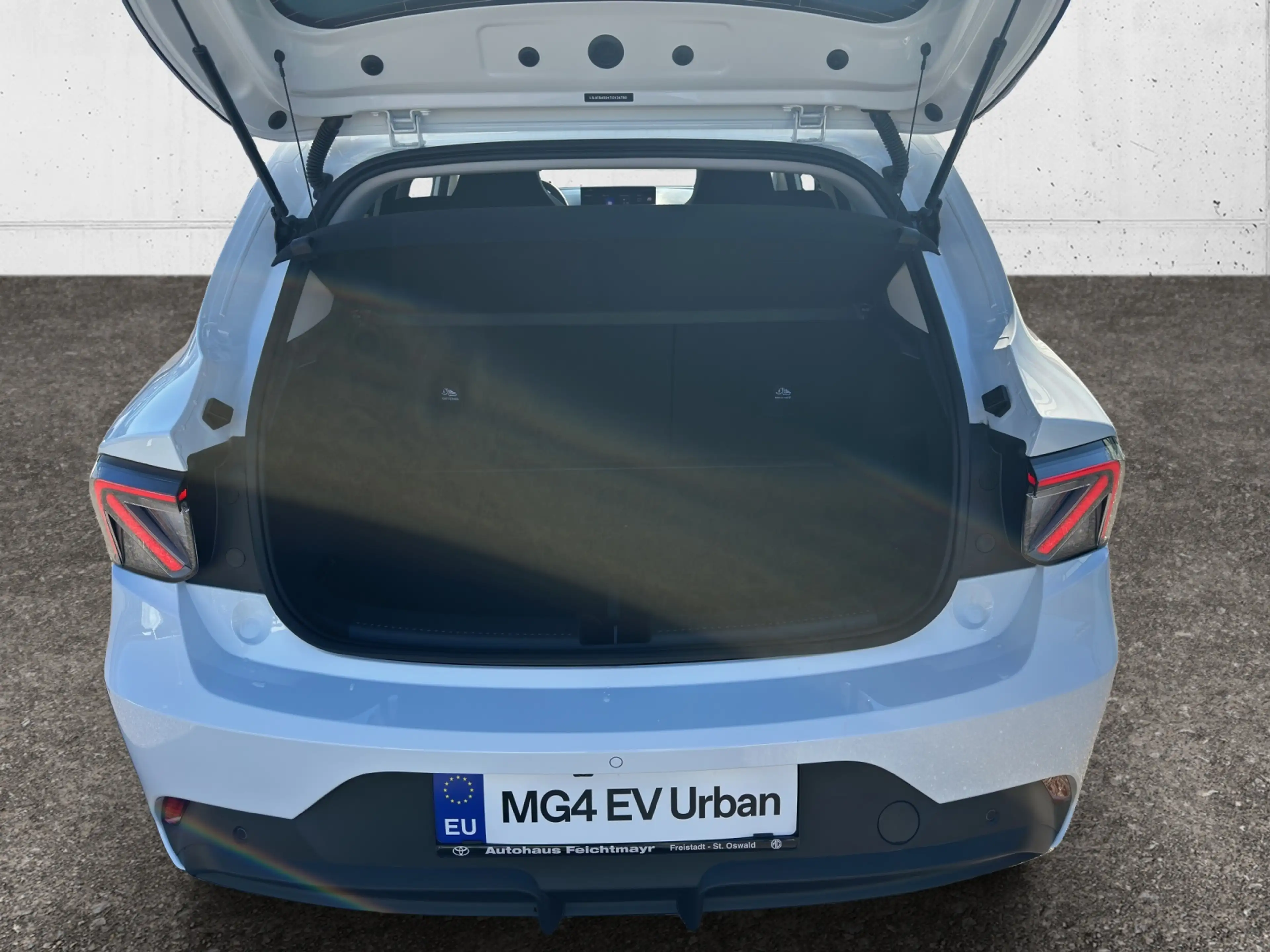 MG MG4 URBAN Luxury 54kWh - 405km 5t. — photo 9