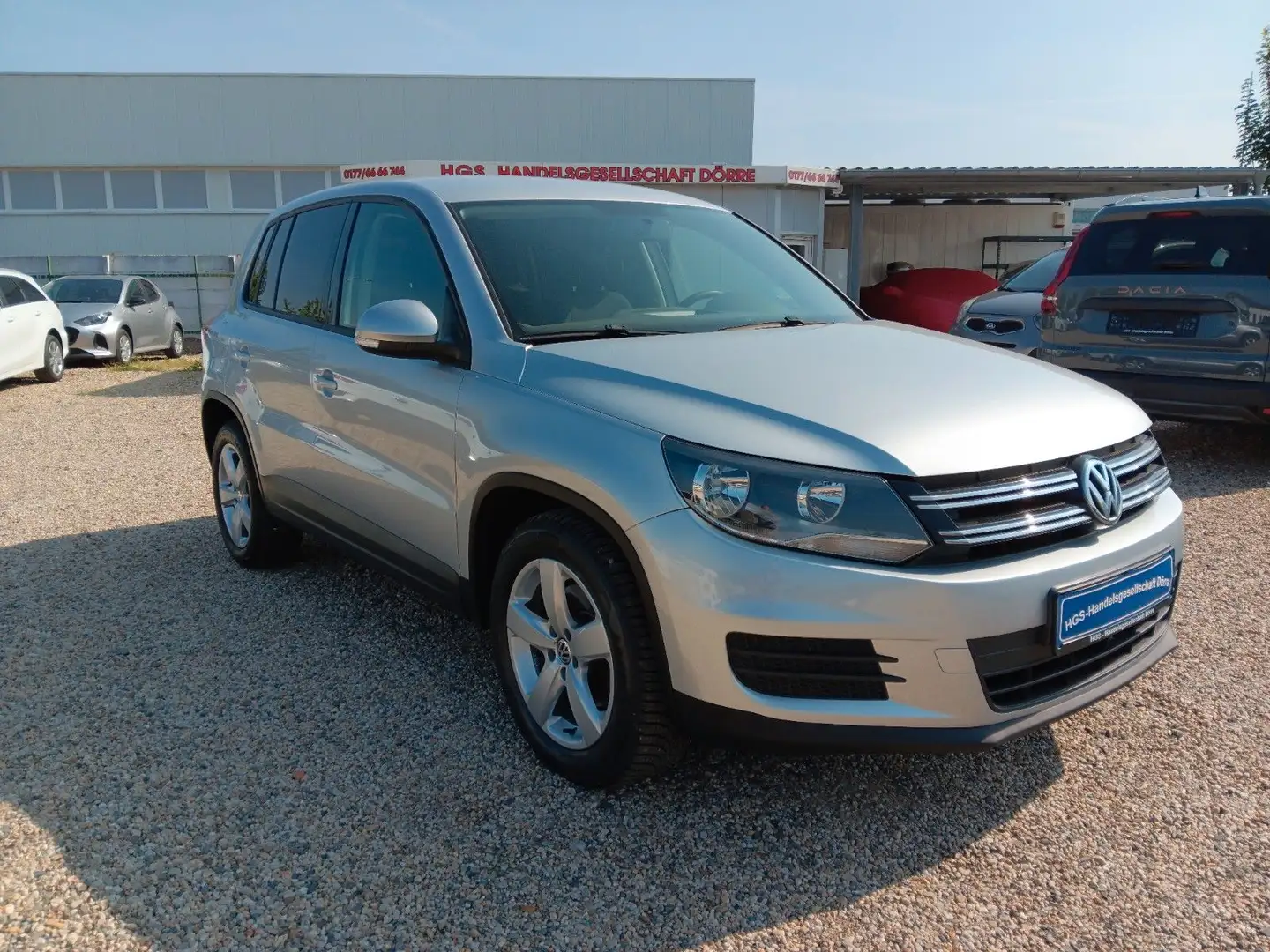 Volkswagen Tiguan Trend & Fun BMT Klima Alu PDC hinten Plateado - 2