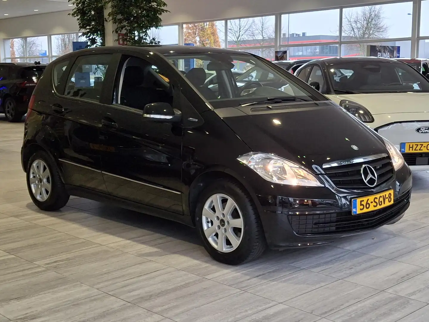 Mercedes-Benz A 160 BlueEFFICIENCY Business Class | A/C | Automatische Zwart - 2