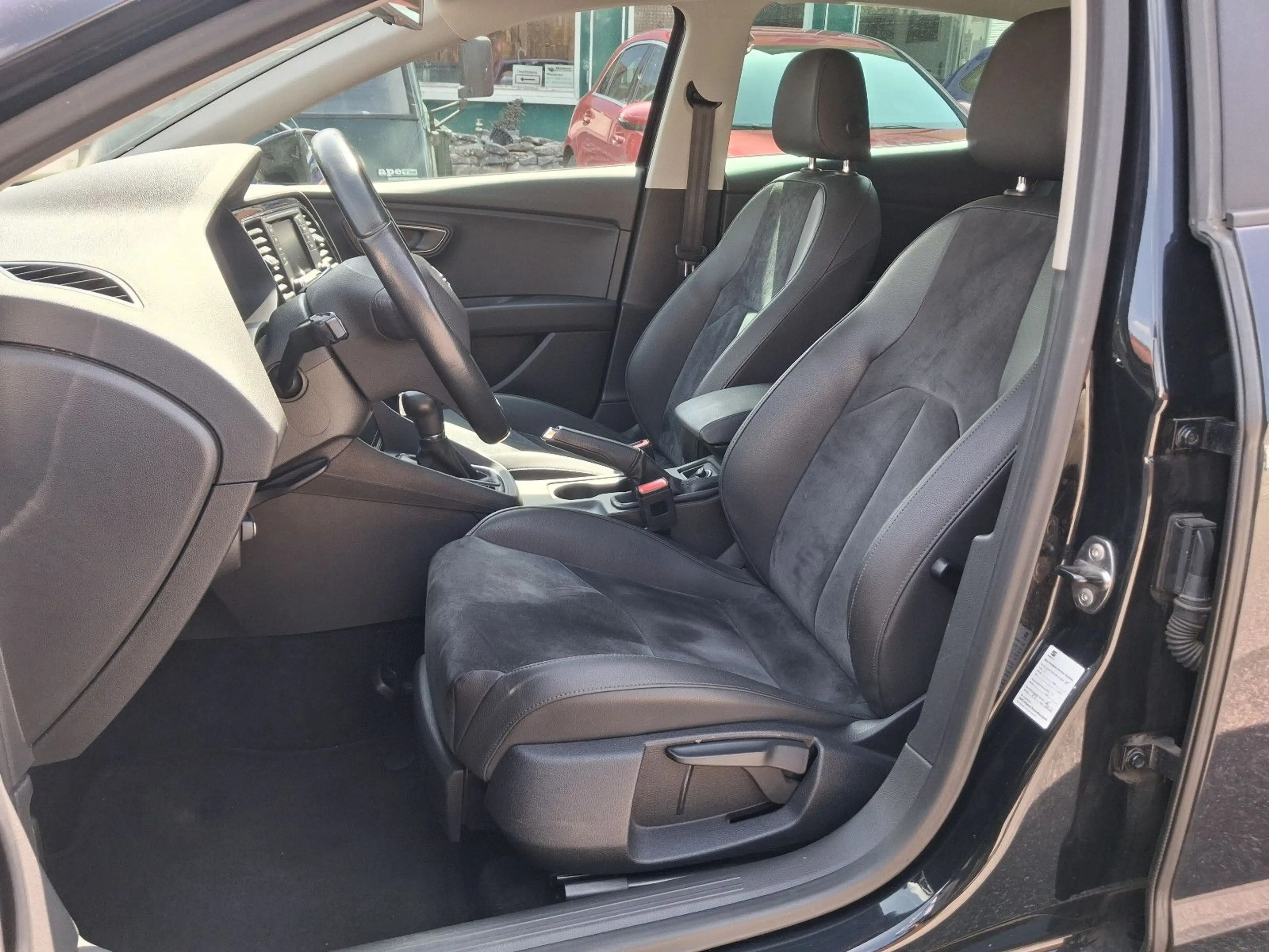 SEAT Leon 1.2 TSI Style DSG LED+NAVI+KLIMA+SOUNDSYS. — photo 9