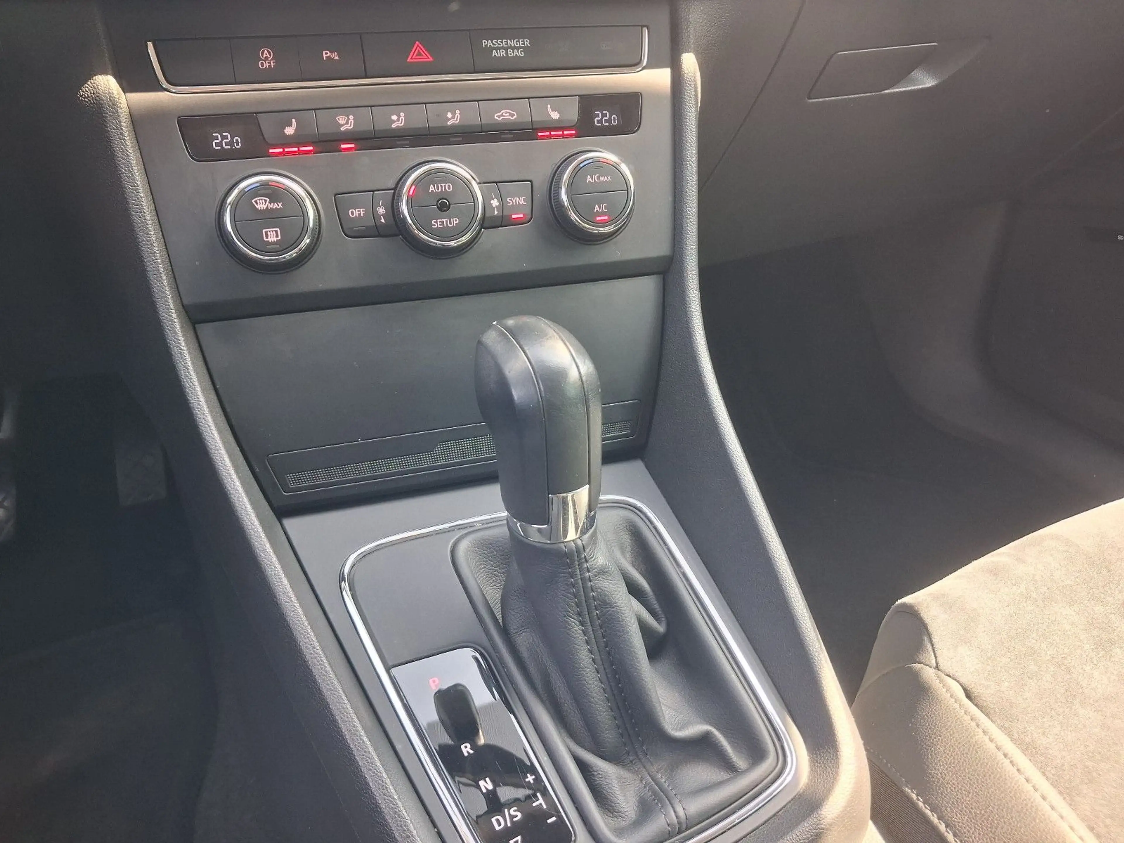 SEAT Leon 1.2 TSI Style DSG LED+NAVI+KLIMA+SOUNDSYS. — photo 11