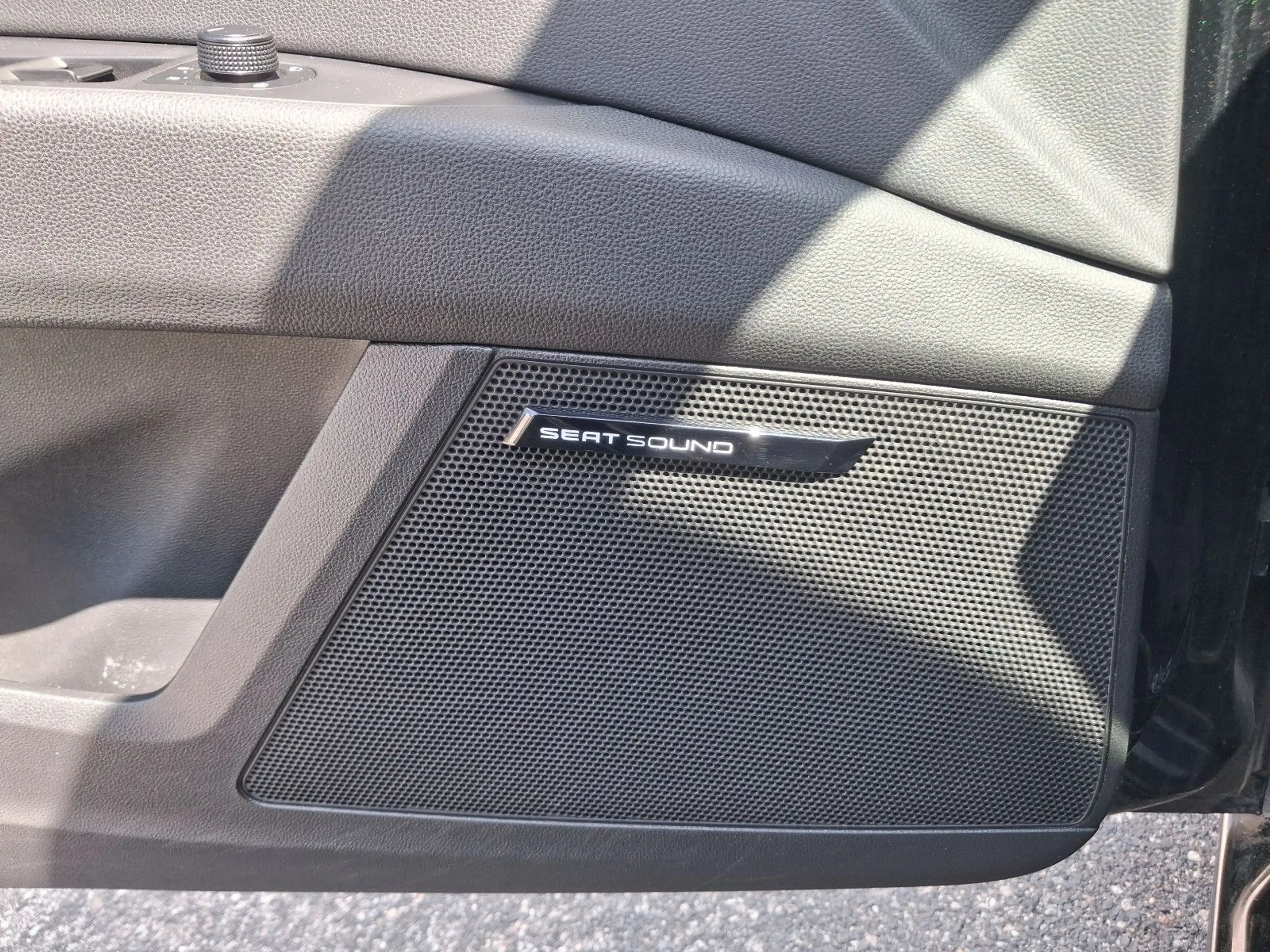 SEAT Leon 1.2 TSI Style DSG LED+NAVI+KLIMA+SOUNDSYS. — photo 19