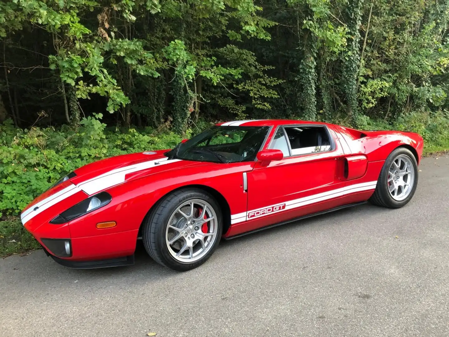 Ford GT Czerwony - 1