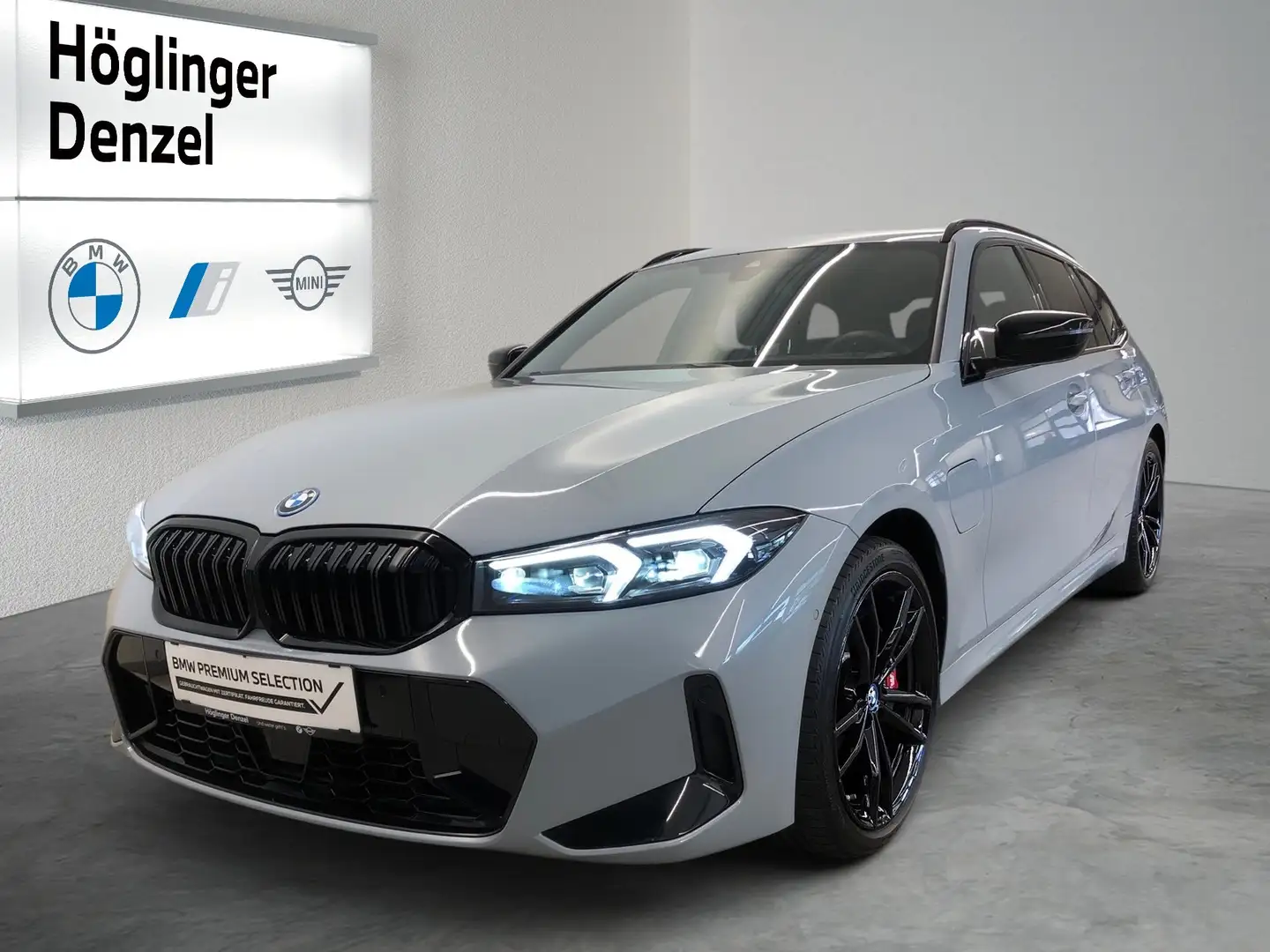 BMW 330 e xDrive Grau - 1