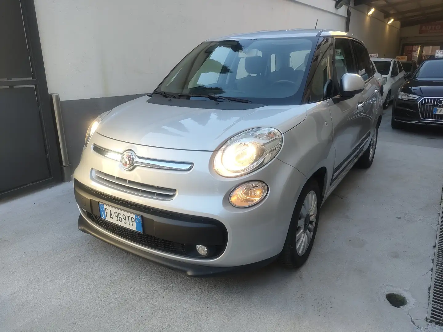 Fiat 500L 1.4 Pop Star 95cv Benzina km 52.000 Argento - 1