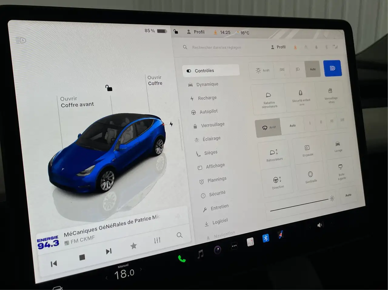 Tesla Model Y fotografie Tesla Model Y