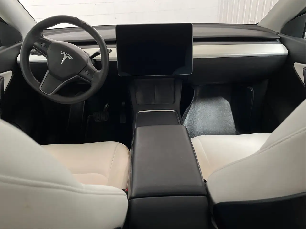 Tesla Model Y fotografie Tesla Model Y