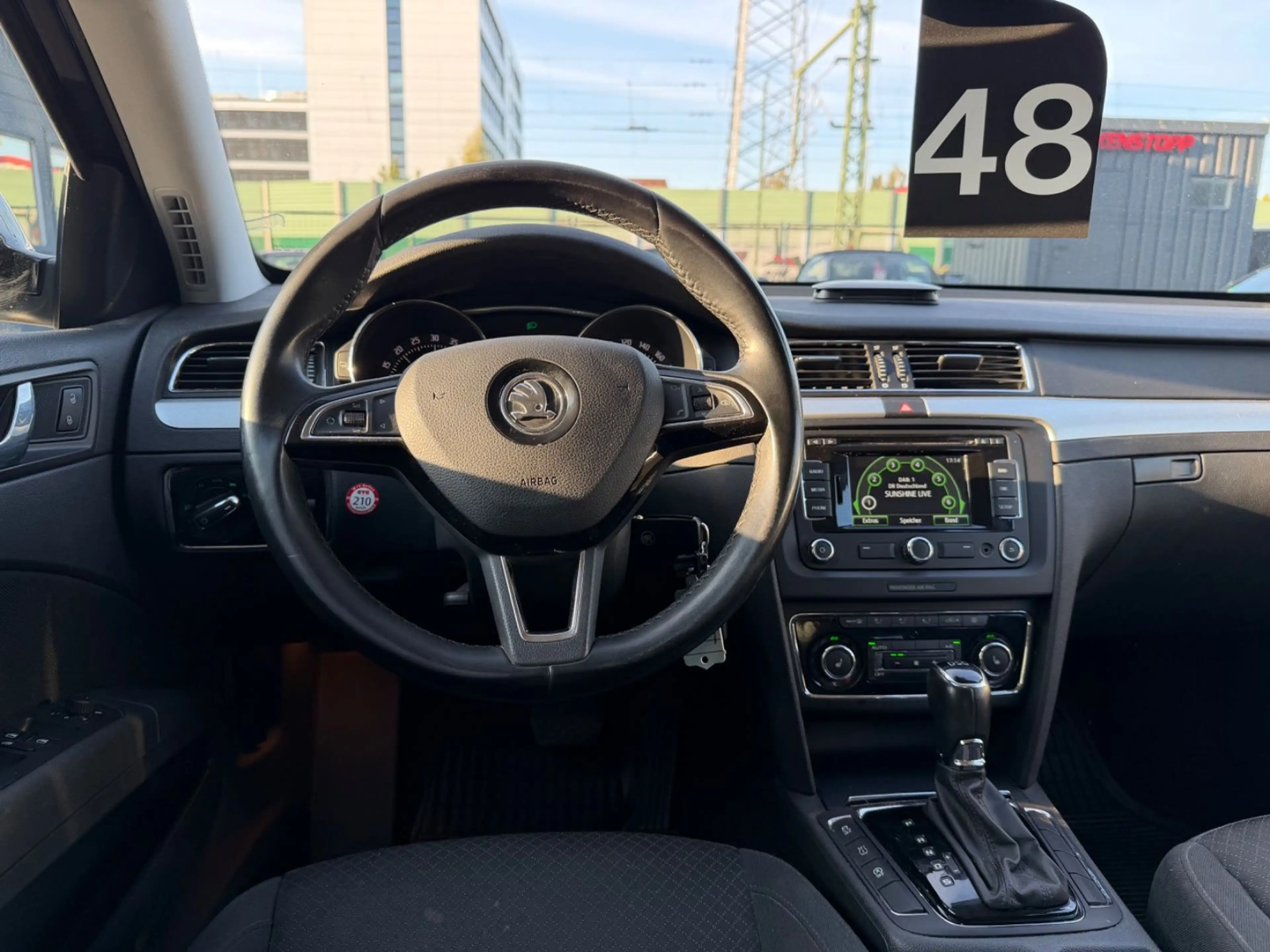 Skoda Superb Combi Exclusive MEMORY*NAVI*XENON*SHZ — photo 14