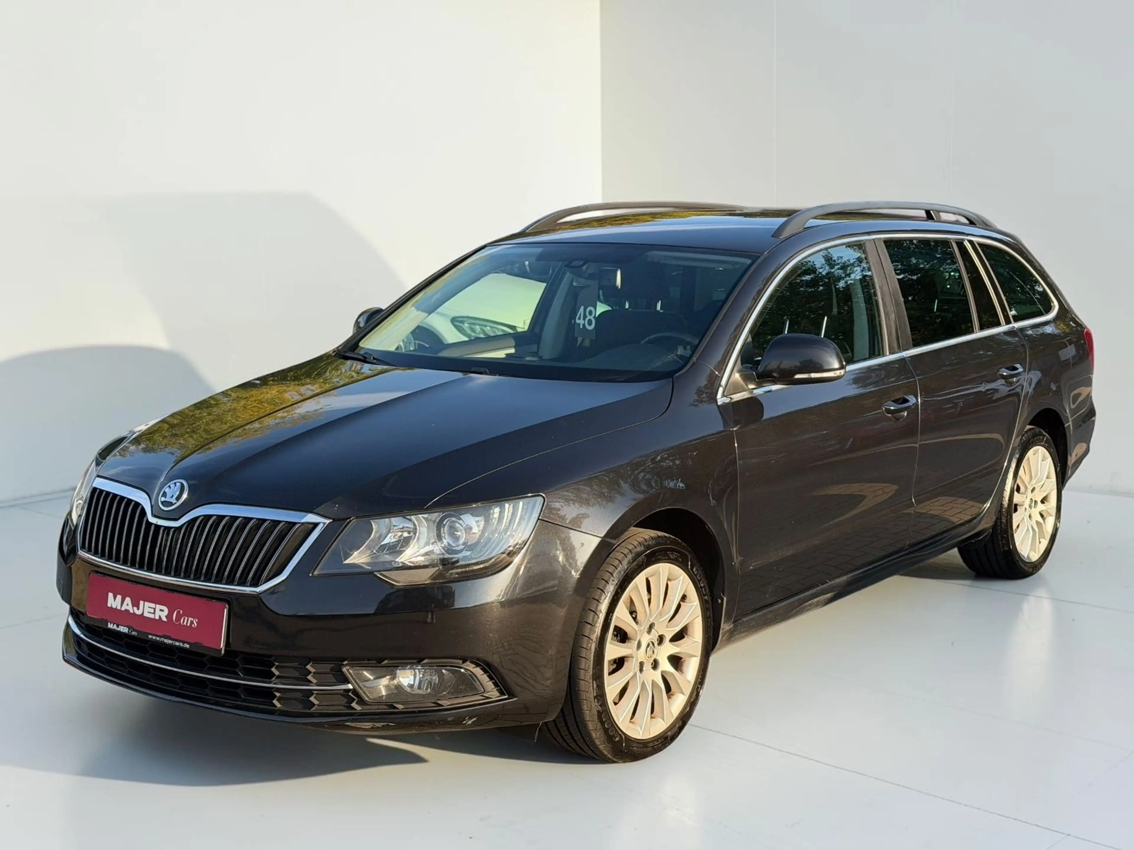 Skoda Superb Combi Exclusive MEMORY*NAVI*XENON*SHZ — photo 2