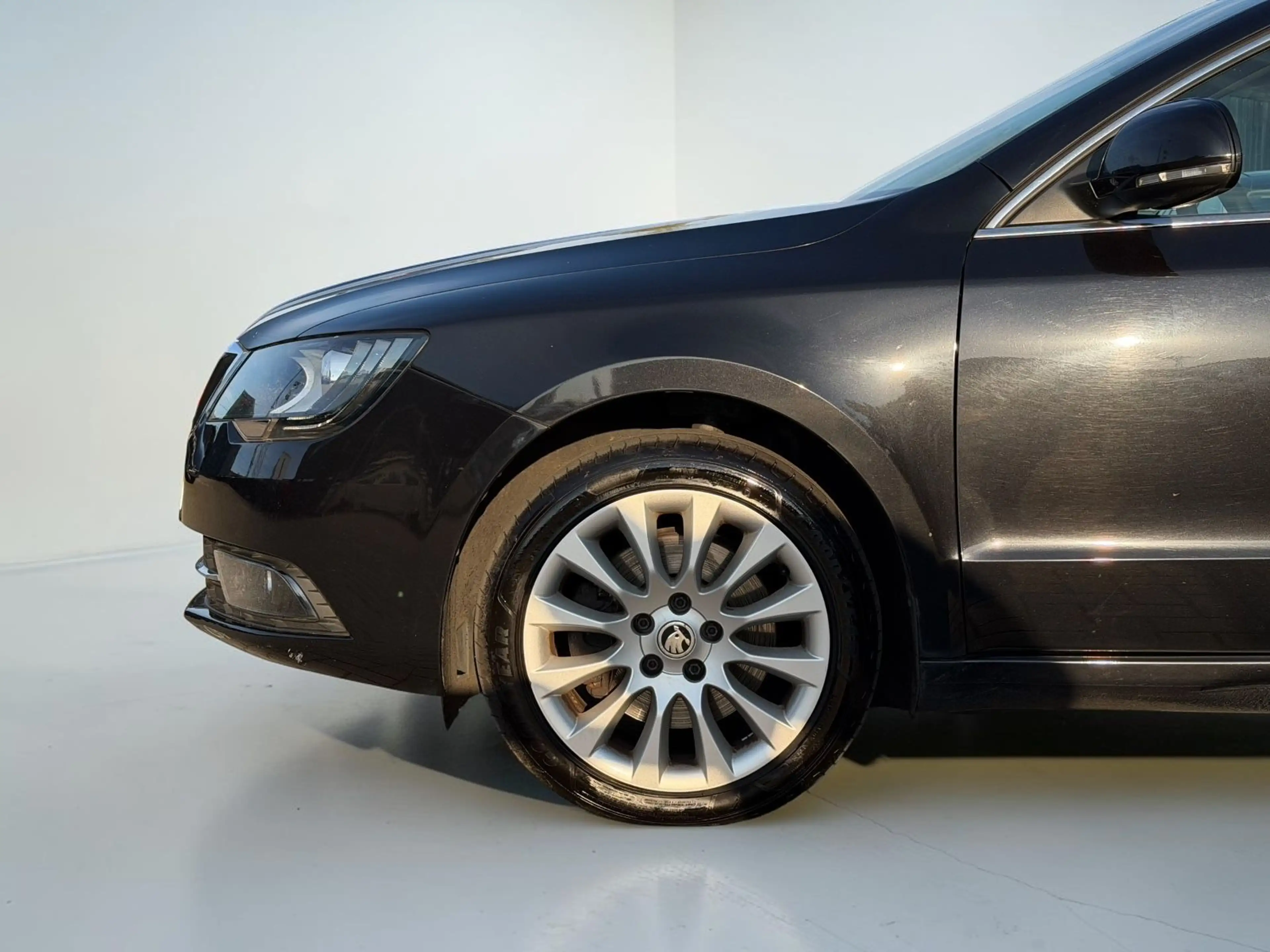 Skoda Superb Combi Exclusive MEMORY*NAVI*XENON*SHZ — photo 12