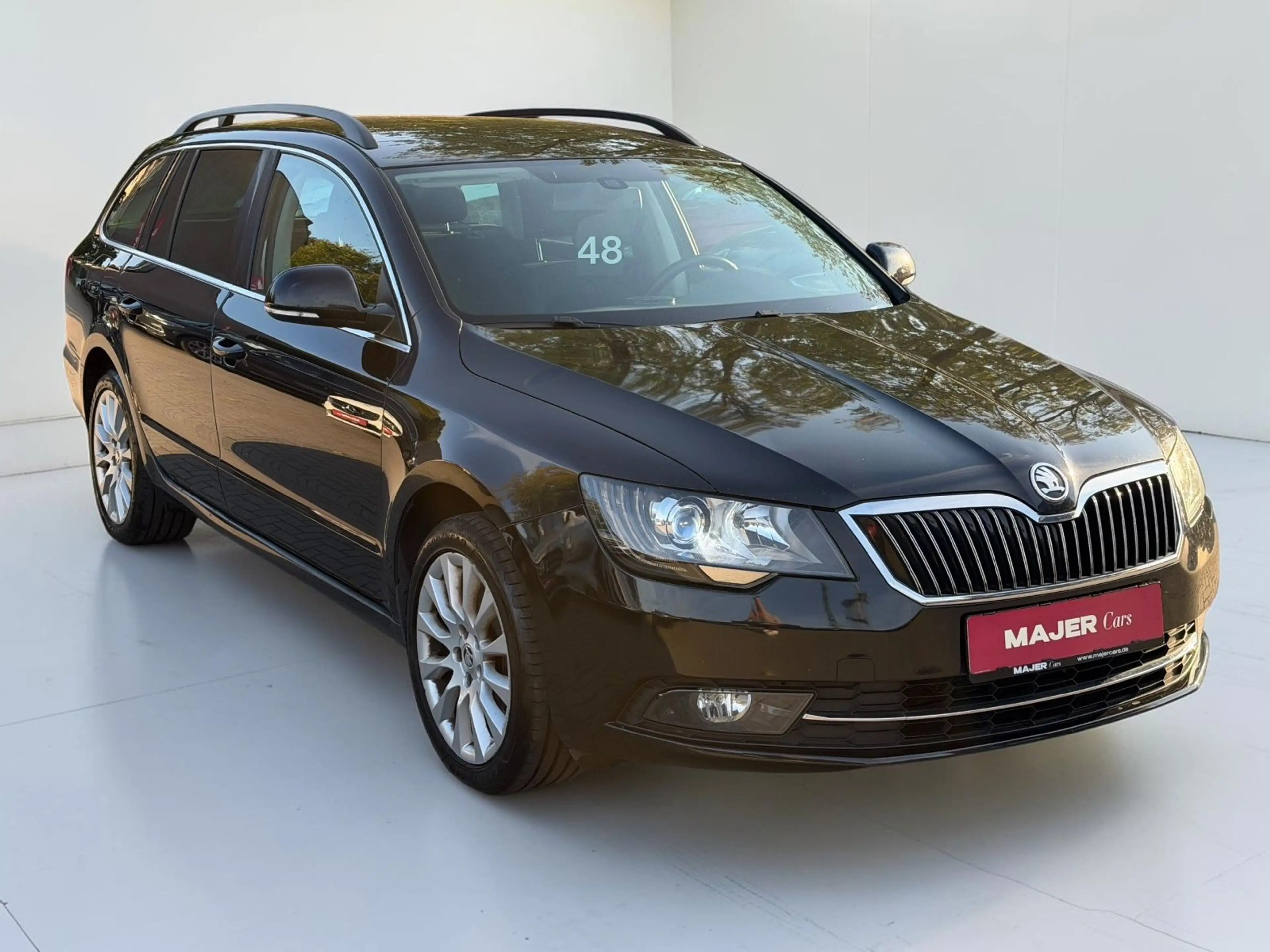 Skoda Superb Combi Exclusive MEMORY*NAVI*XENON*SHZ — photo 4