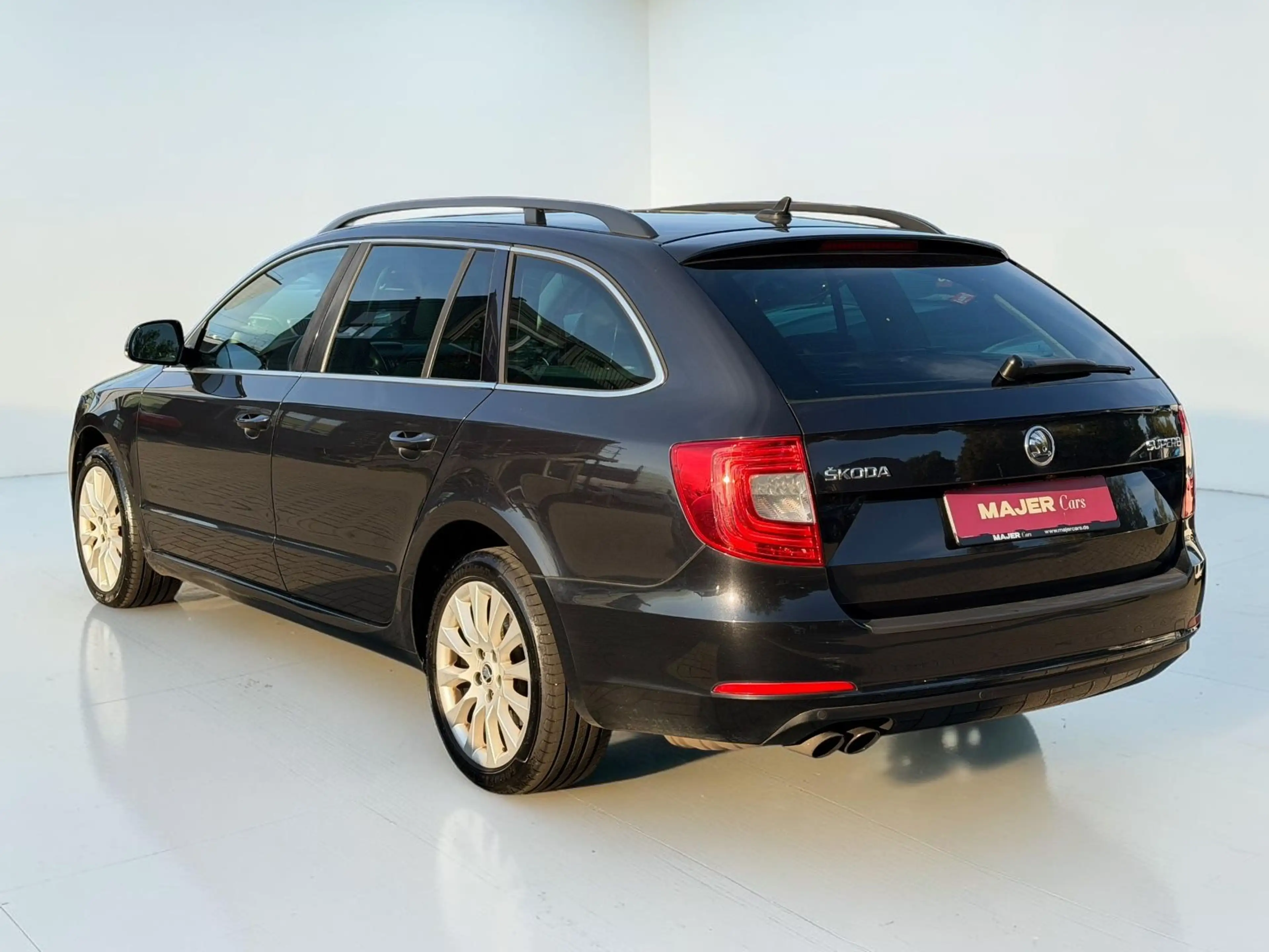 Skoda Superb Combi Exclusive MEMORY*NAVI*XENON*SHZ — photo 10