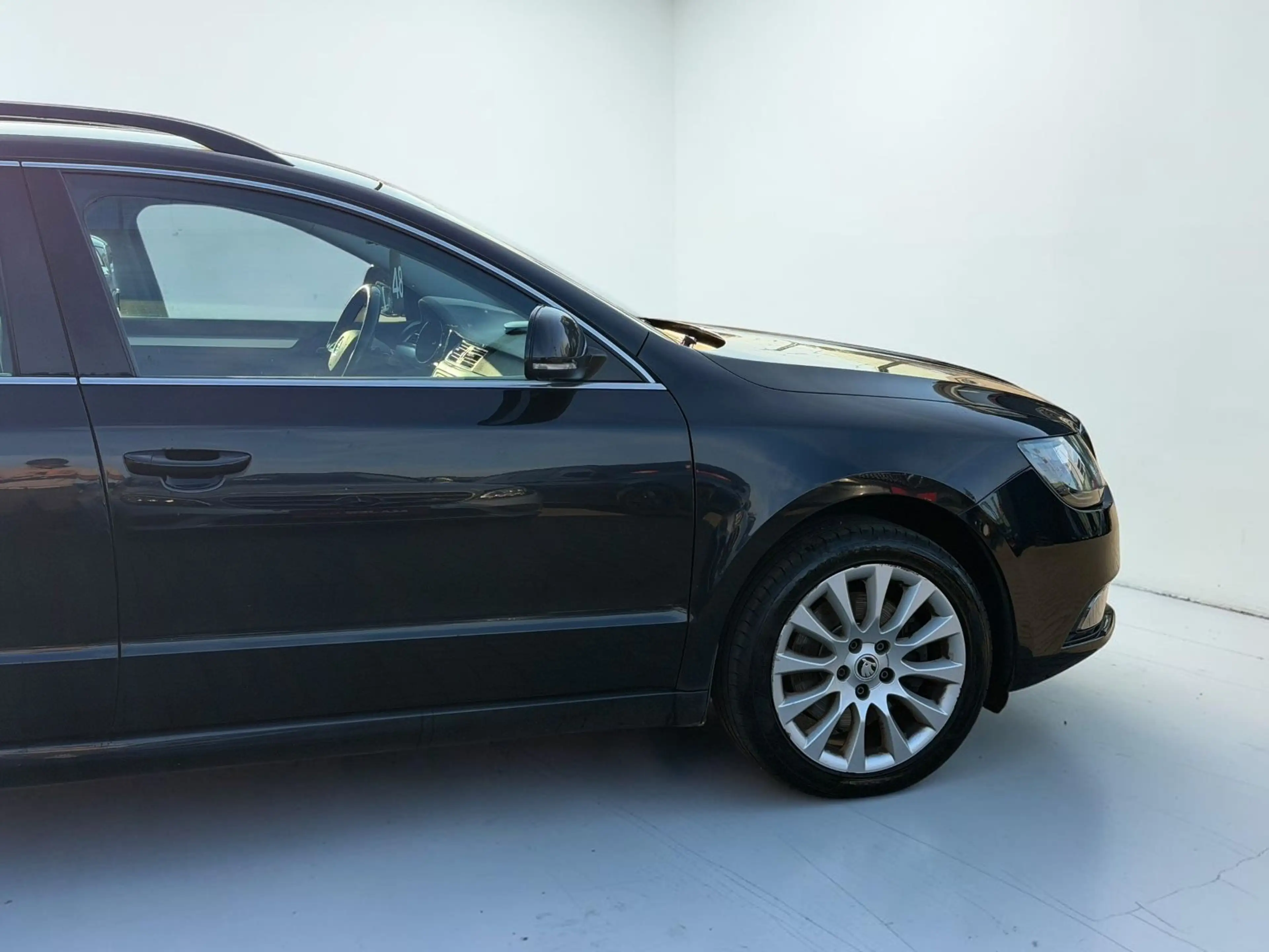 Skoda Superb Combi Exclusive MEMORY*NAVI*XENON*SHZ — photo 6