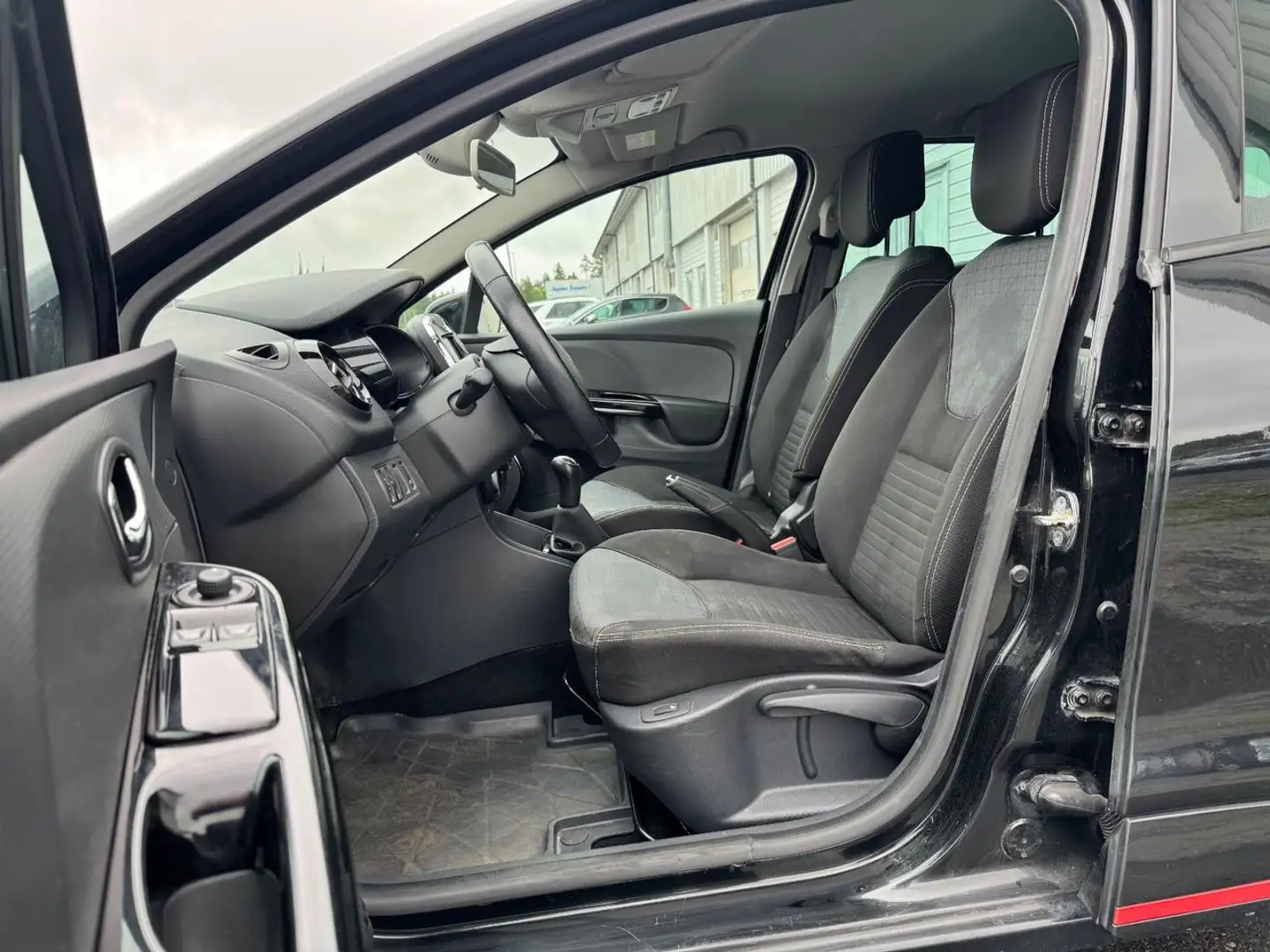 Renault Clio Clio Estate IV TCe 90 Energy eco2 Intens - 2