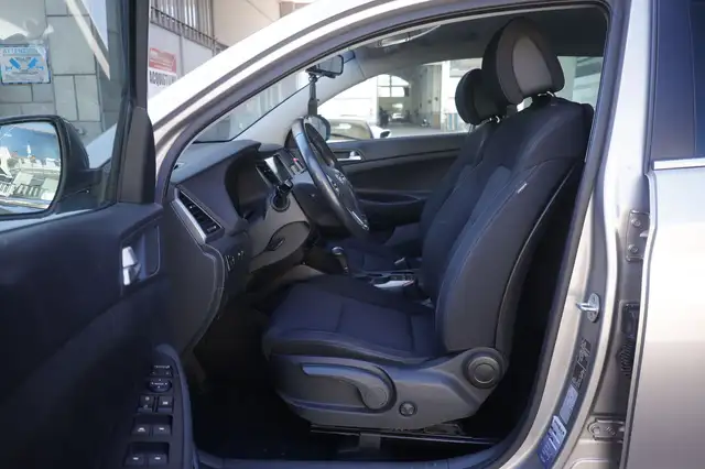 Hyundai Tucson view 18