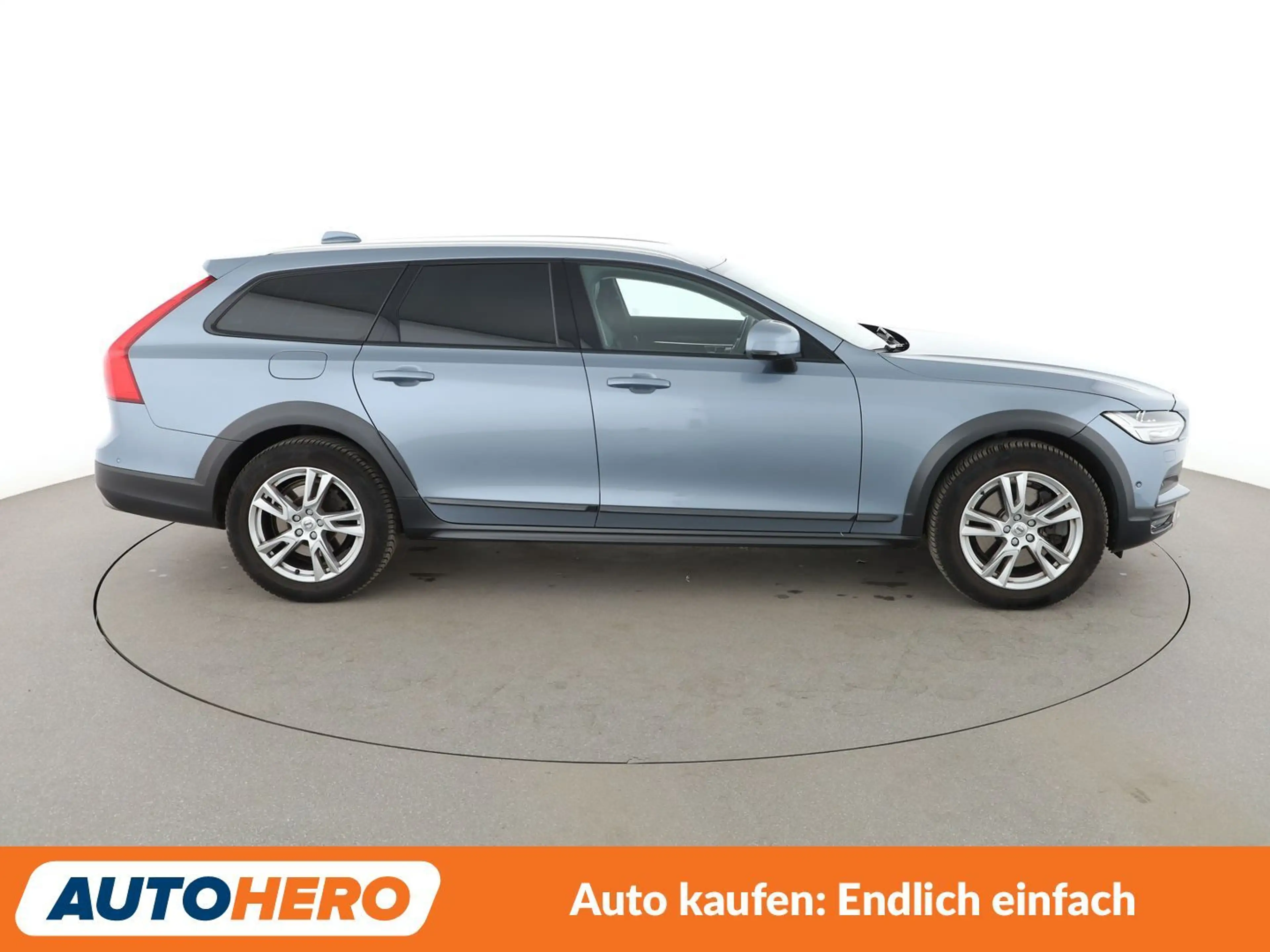Volvo V90 Cross Country 2.0 D5 AWD Aut.*NAV*HUD*TEMP*CAM*PDC*SHZ*ALU* — photo 7