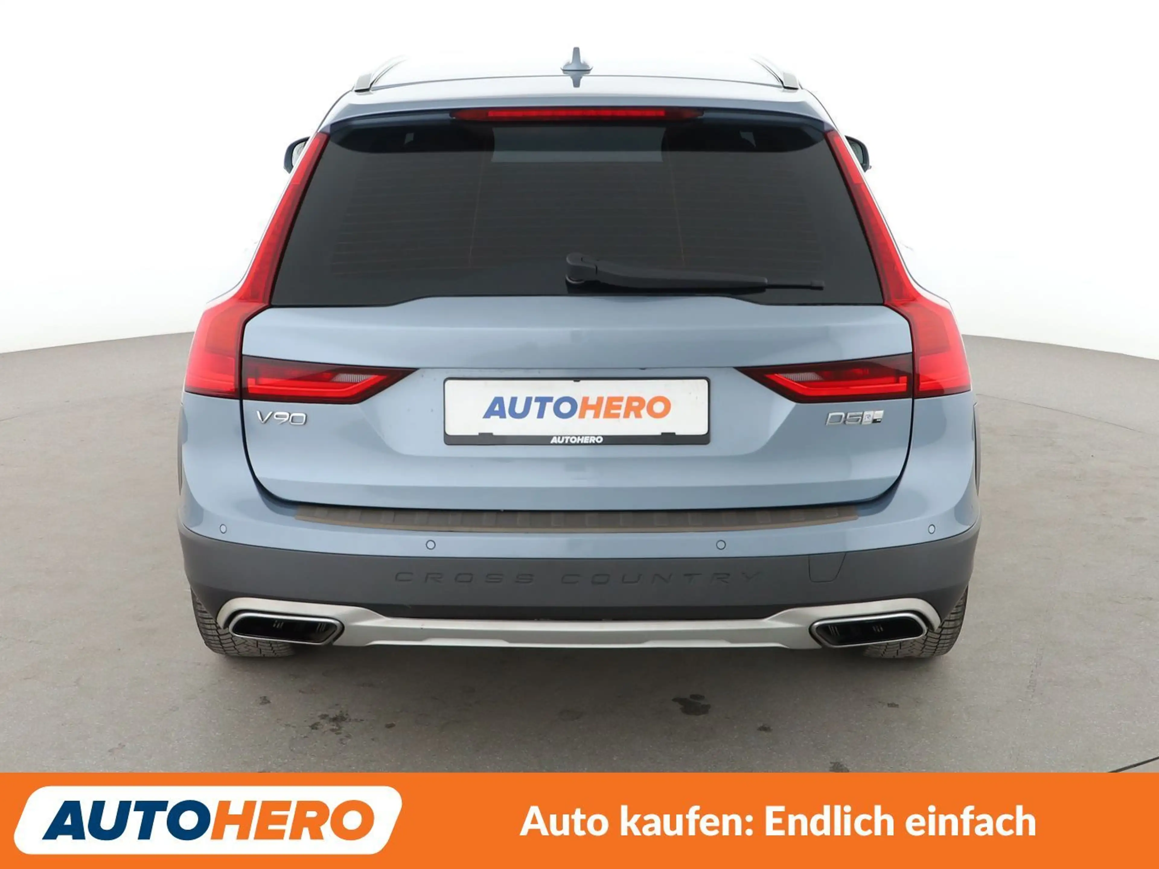 Volvo V90 Cross Country 2.0 D5 AWD Aut.*NAV*HUD*TEMP*CAM*PDC*SHZ*ALU* — photo 5