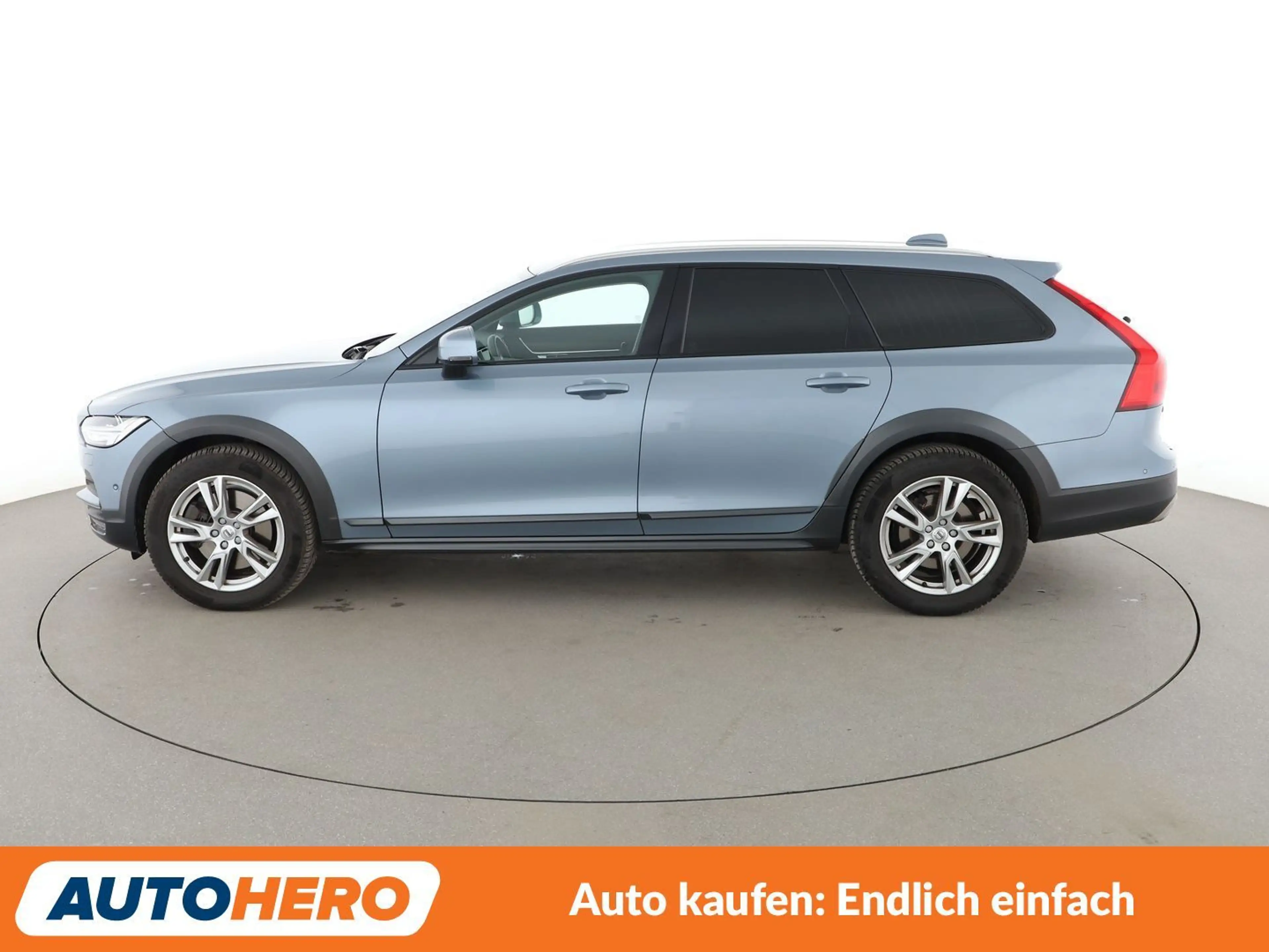 Volvo V90 Cross Country 2.0 D5 AWD Aut.*NAV*HUD*TEMP*CAM*PDC*SHZ*ALU* — photo 3