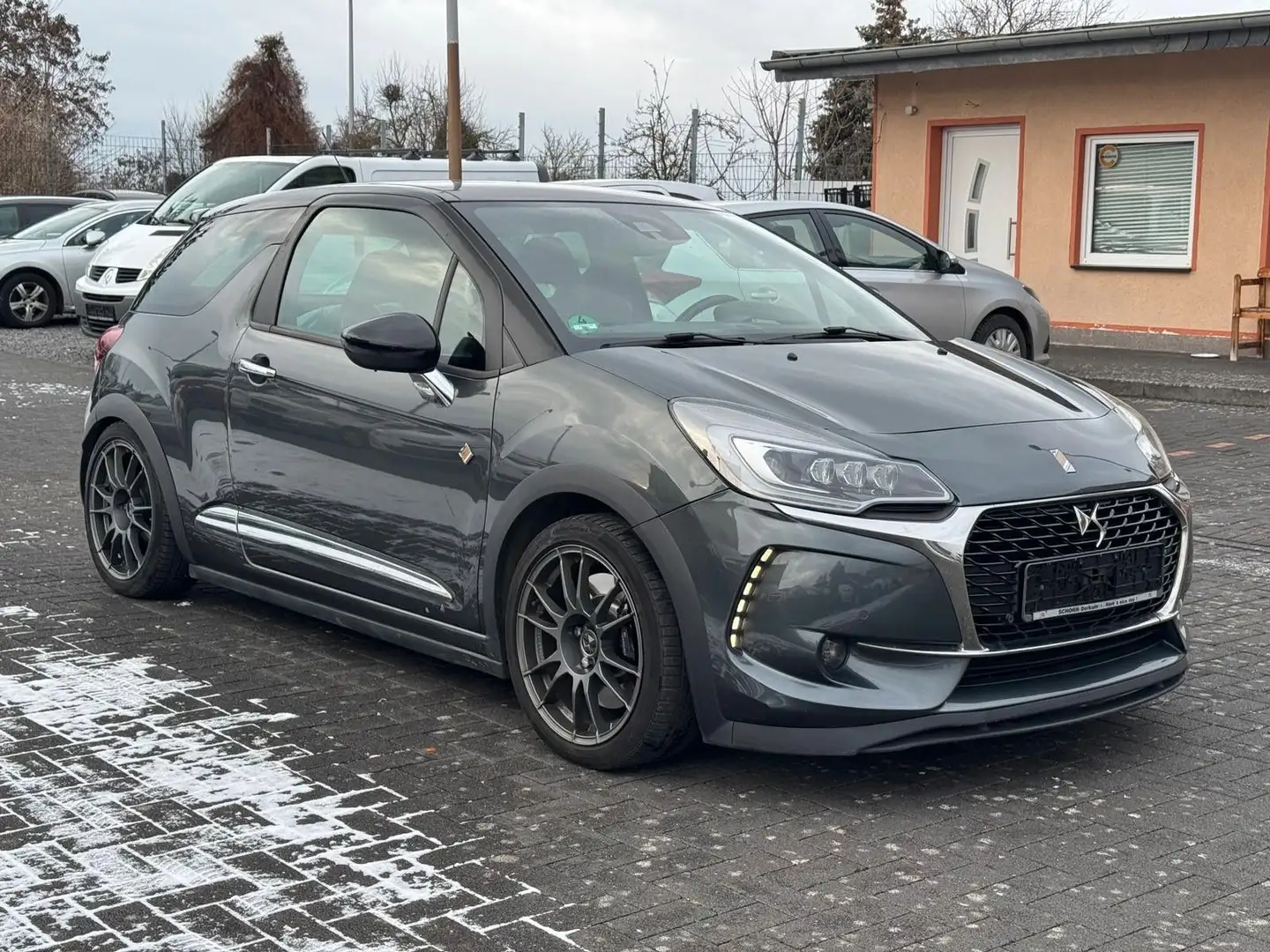 DS Automobiles DS 3 Performance*LED*1HAND*KAMERA* Noir - 1