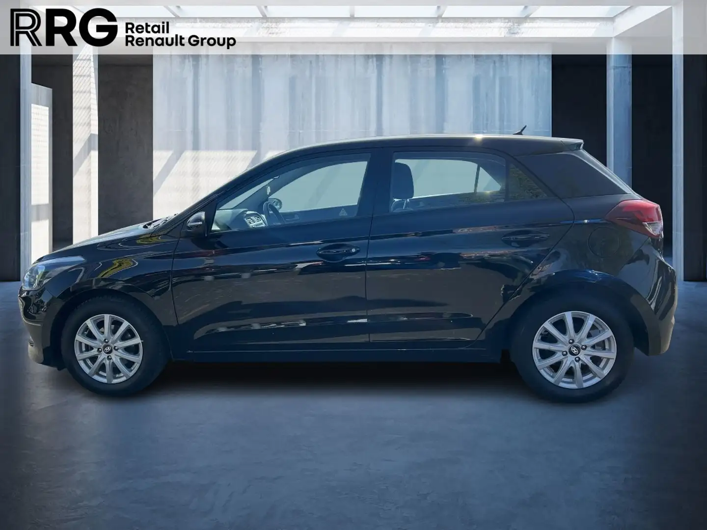 Hyundai i20 1.2 Go Audiosystem Klima Allwetter Schwarz - 2