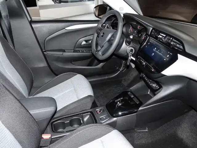 Opel Corsa view 4