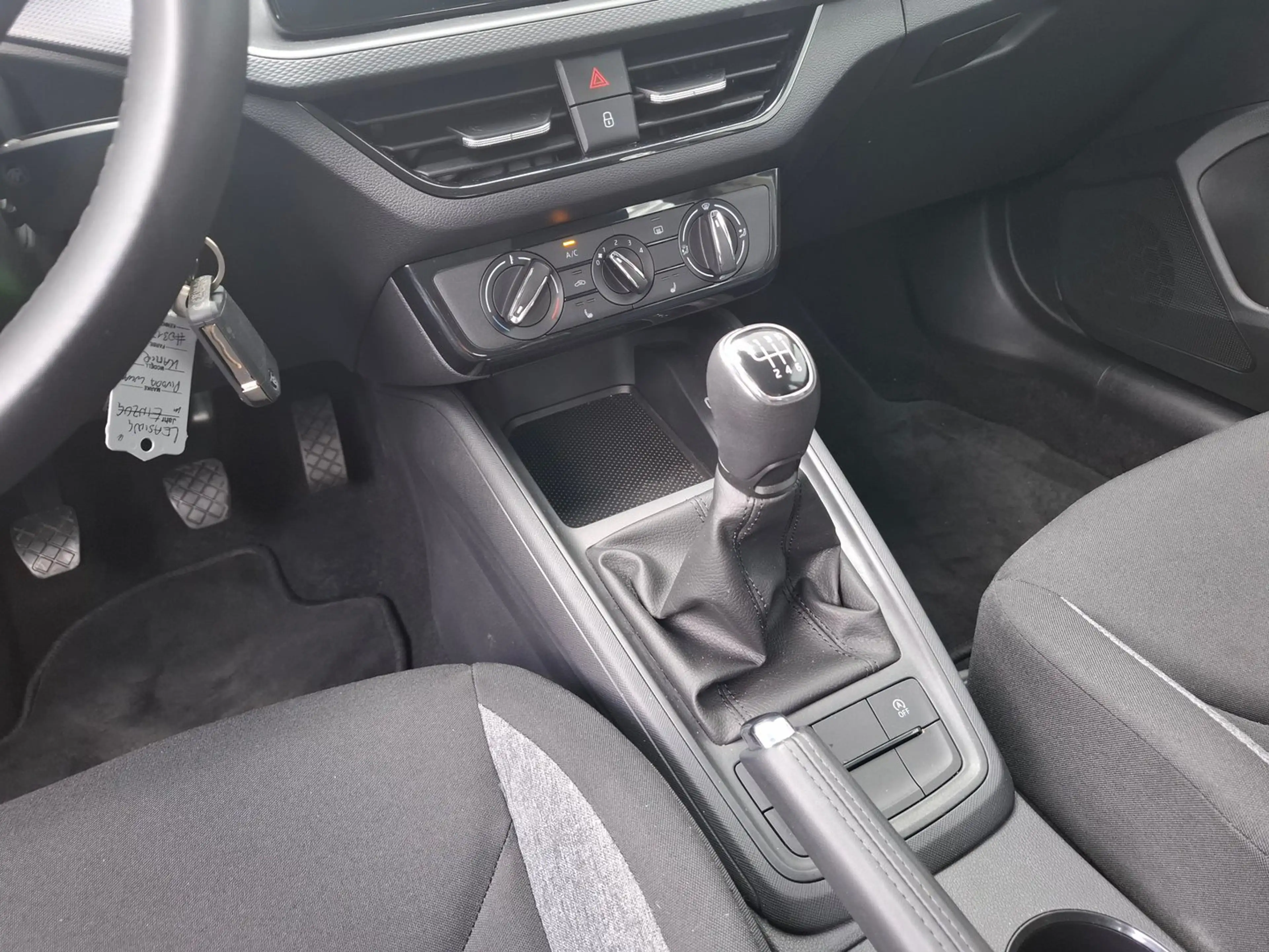 Skoda Kamiq Essence TSI — photo 8