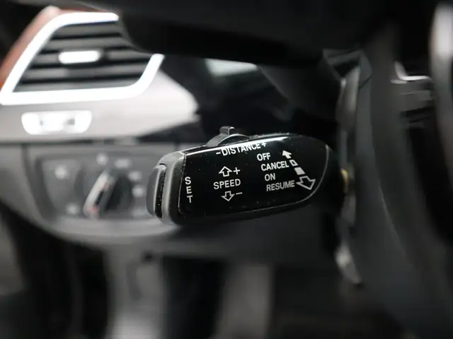 Audi A8 view 27